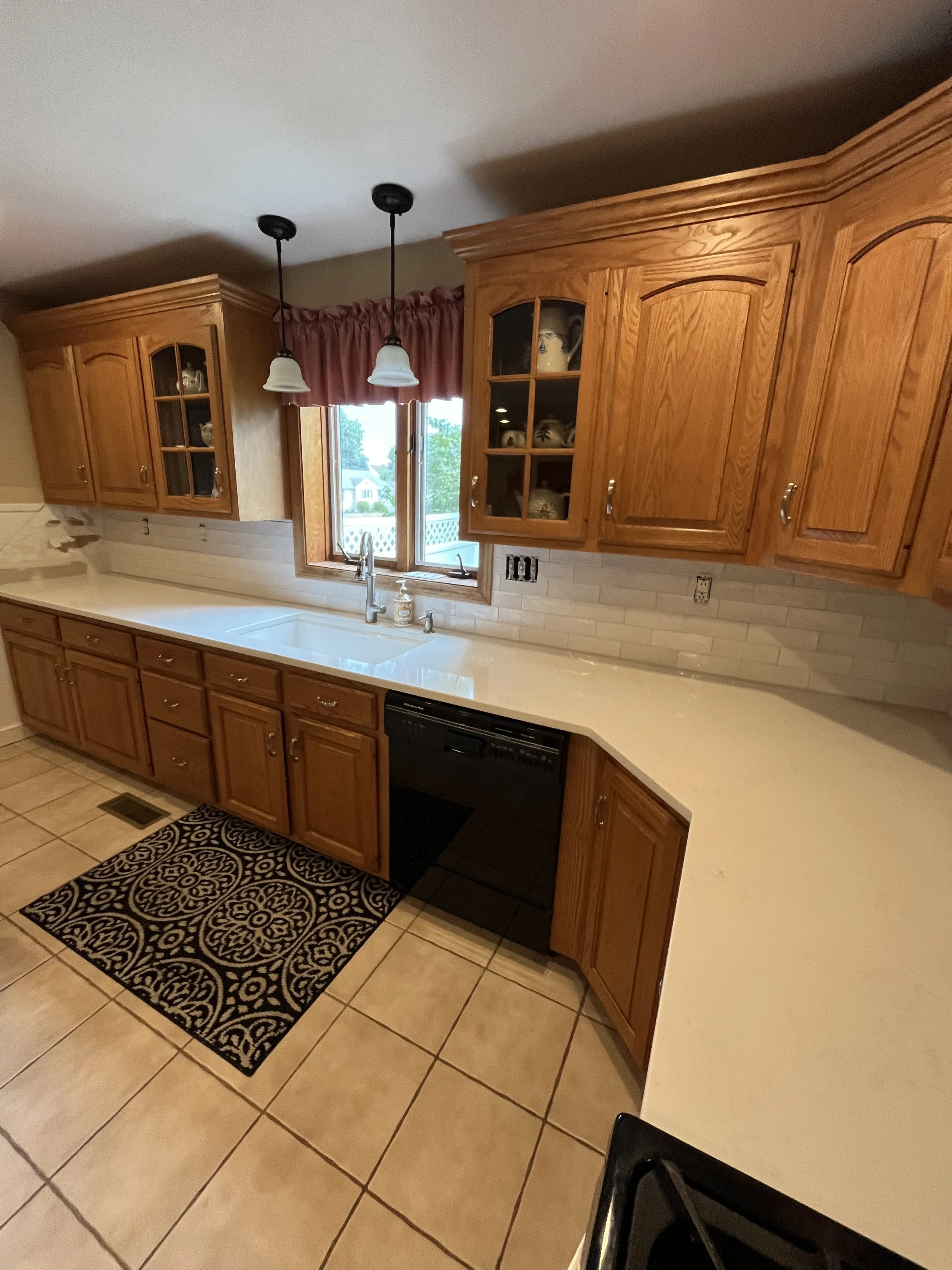 Kitchen with Pearl white subway tile