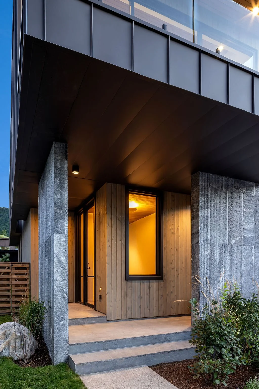 755EntryExterior.jpg