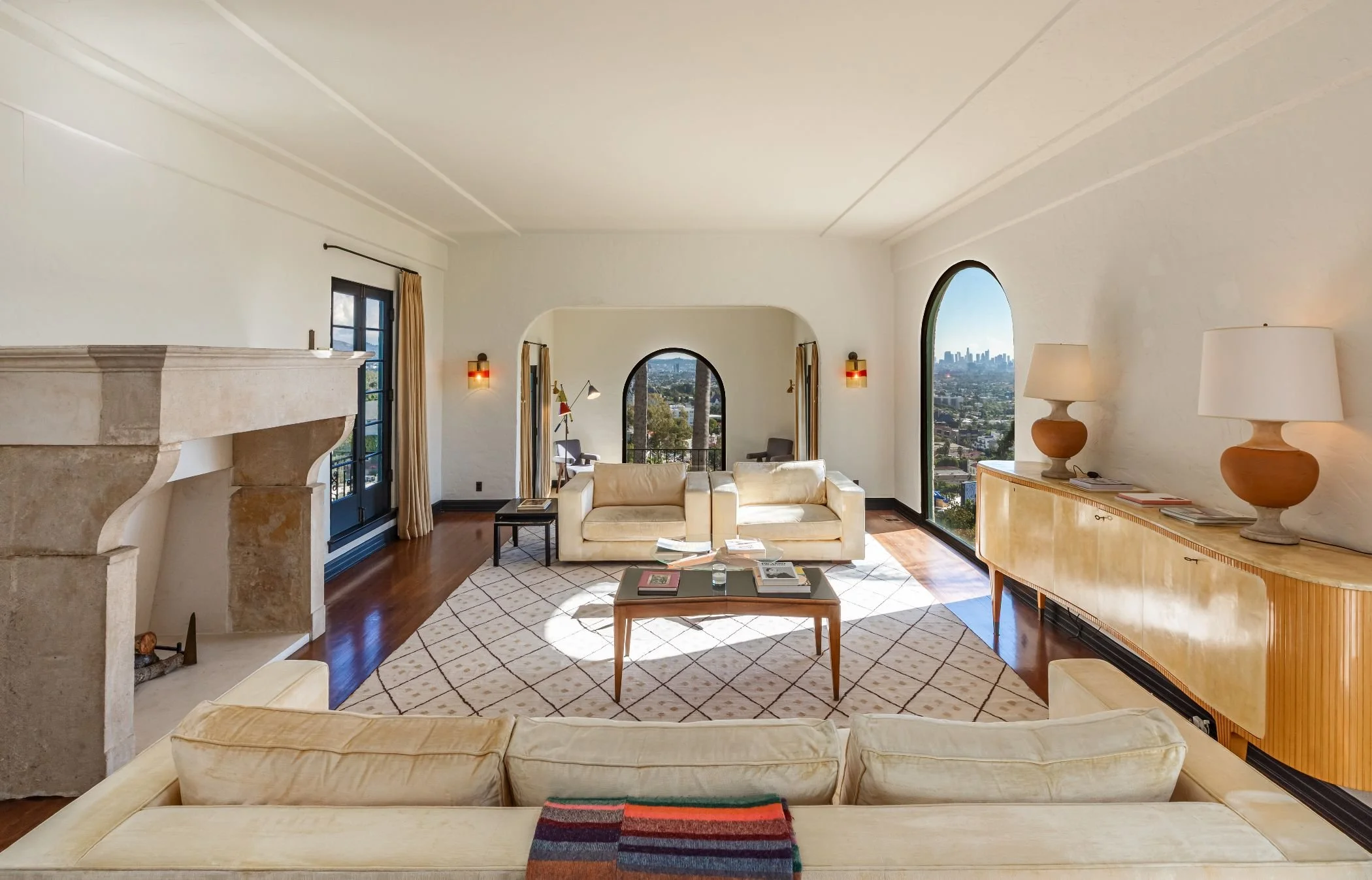 007 8440HaroldWay023-PS.jpg