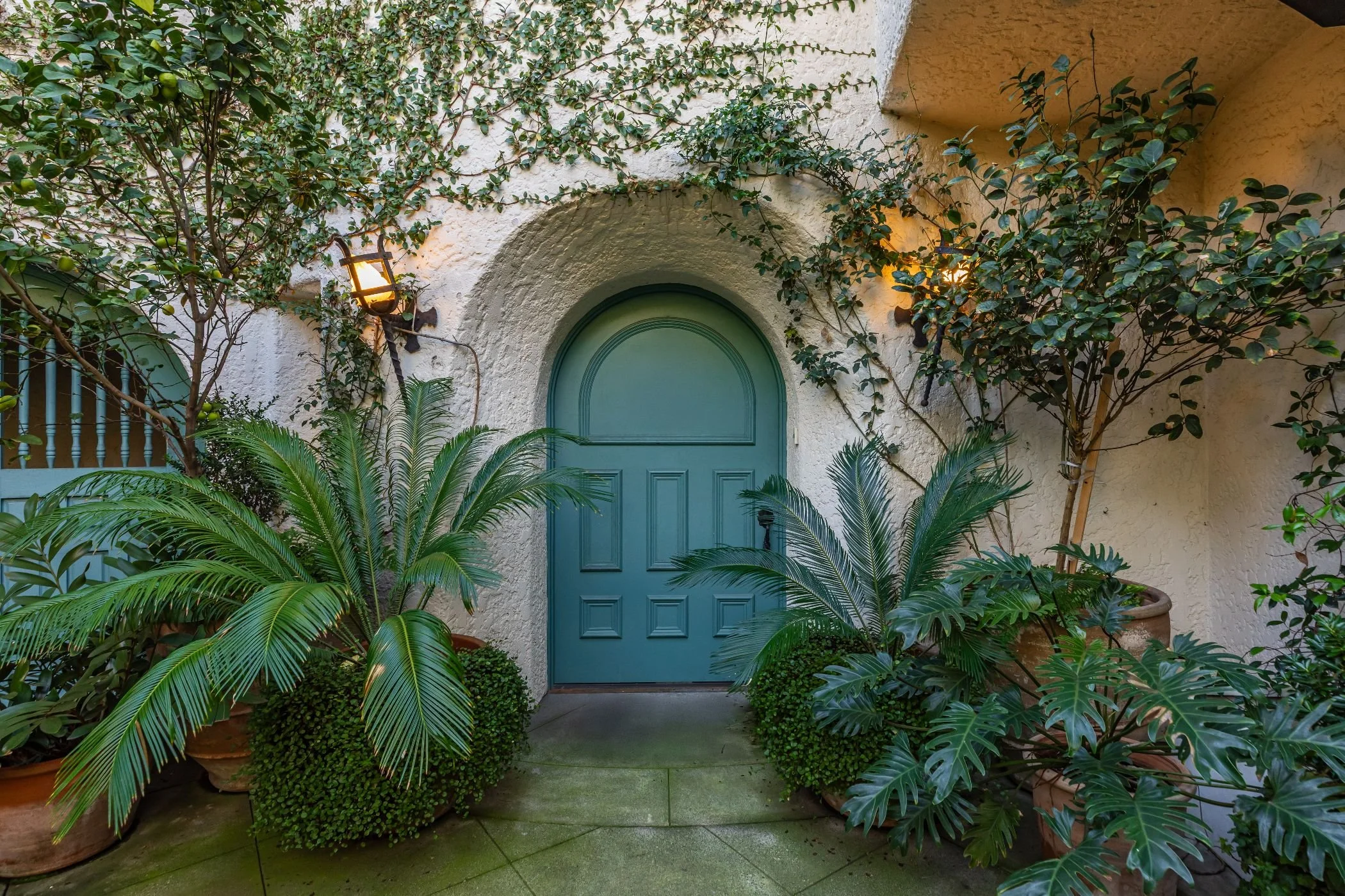 004 8440HaroldWay018-PS.jpg