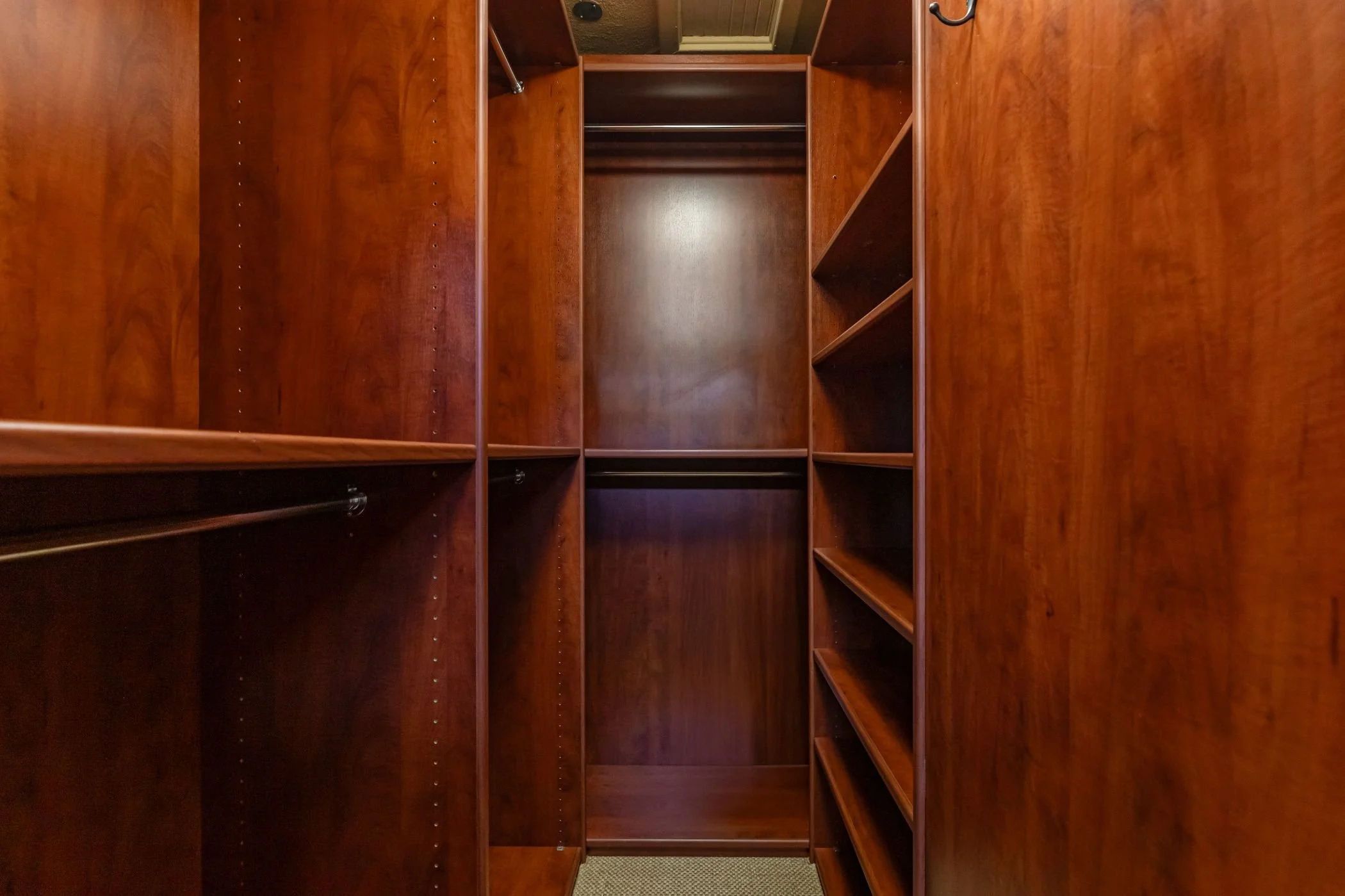 019 8440HaroldWay077-ps.jpg