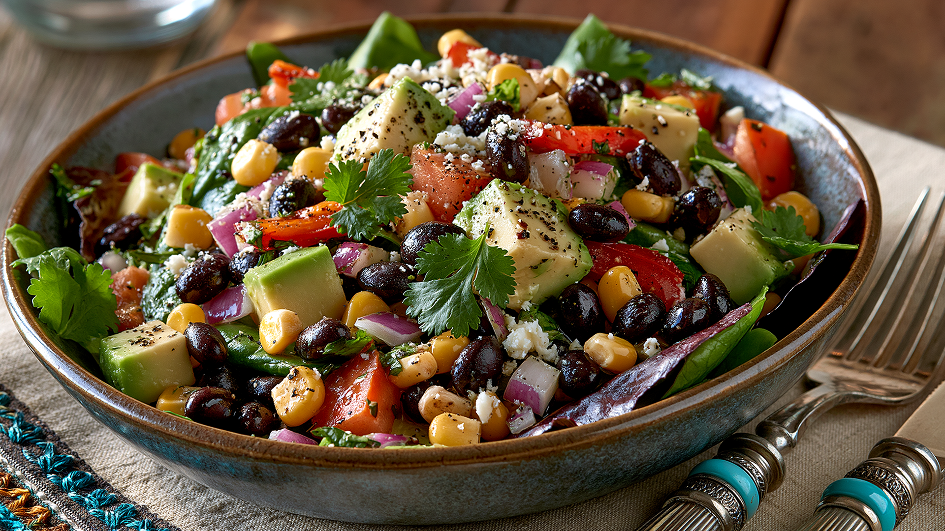 pompr-baby_ACTOR_1___Food_Mexican_Salad_with_Corn_and_Black_B_020e547c-bd72-4a97-899f-2436c2a996b5_3 (1) copy.png
