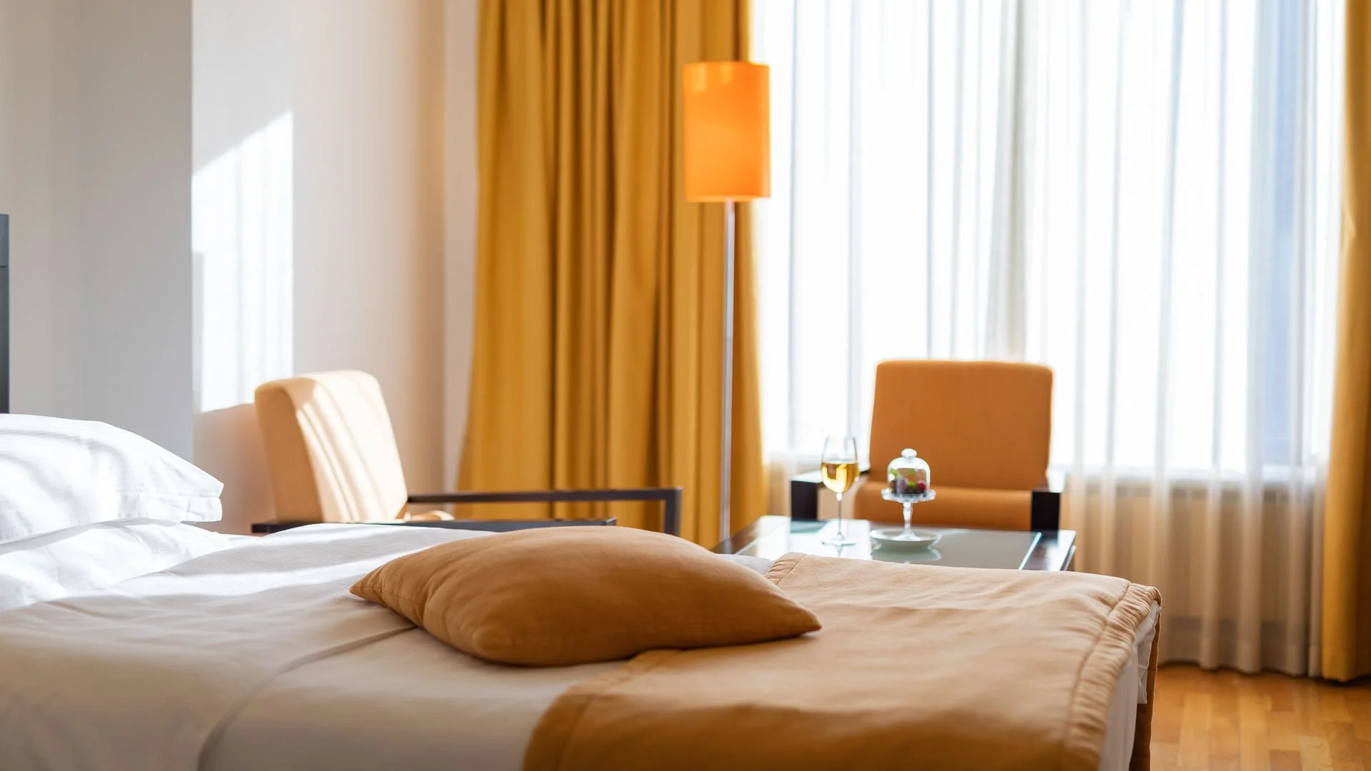 Hotel M — Video Snimanje