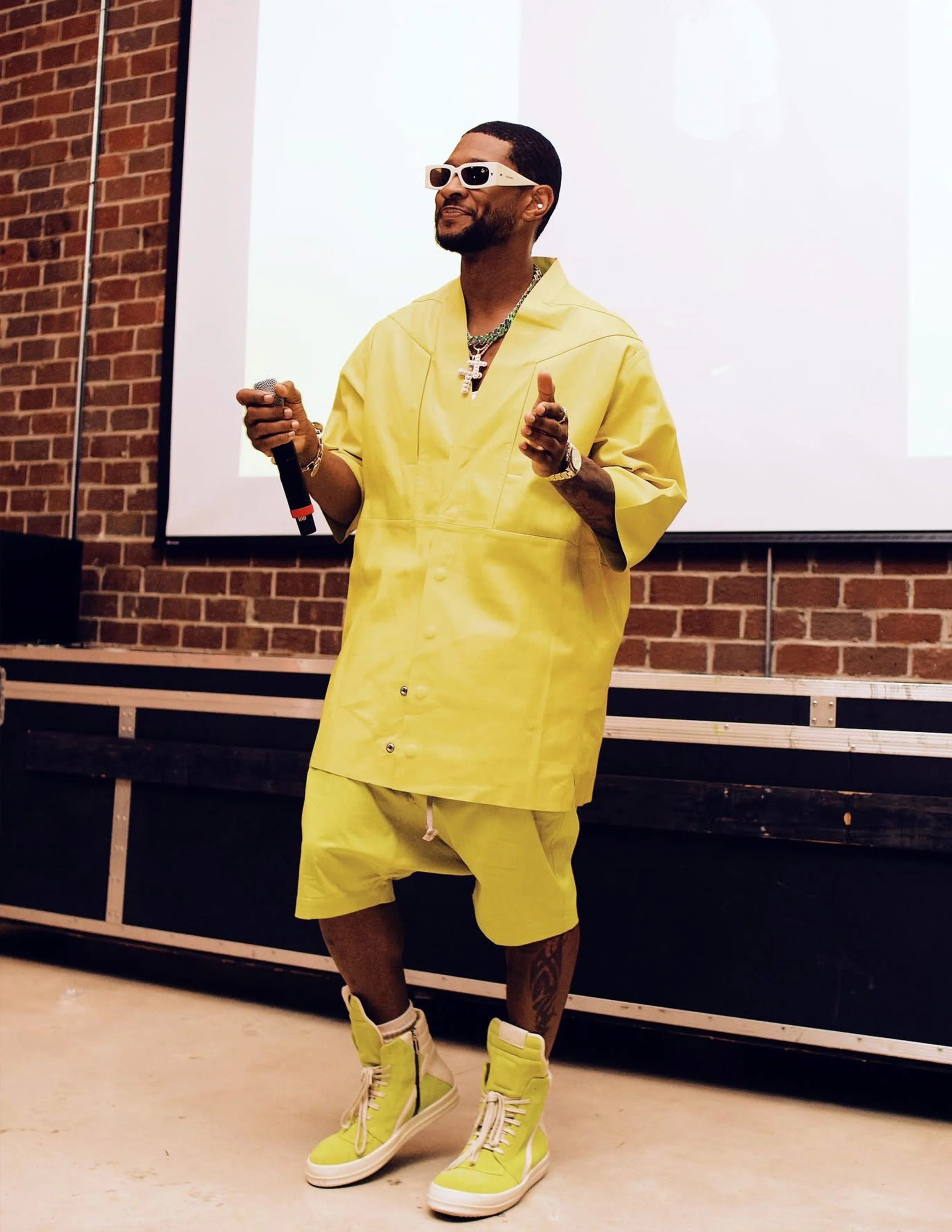 USHER 2.jpg