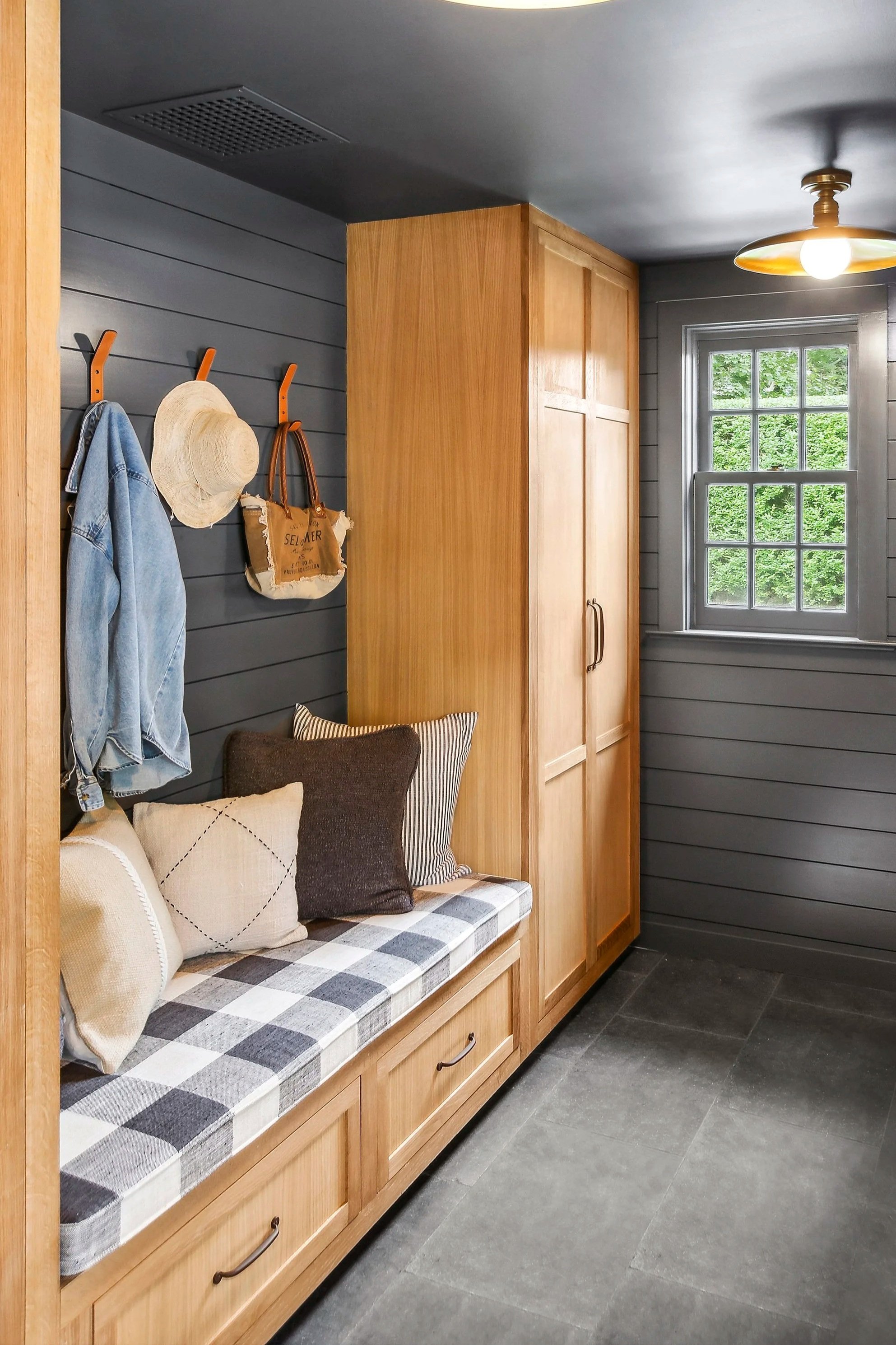 87_Buell_Lane_East_Hampton_NY_11937_(09) copy.jpg