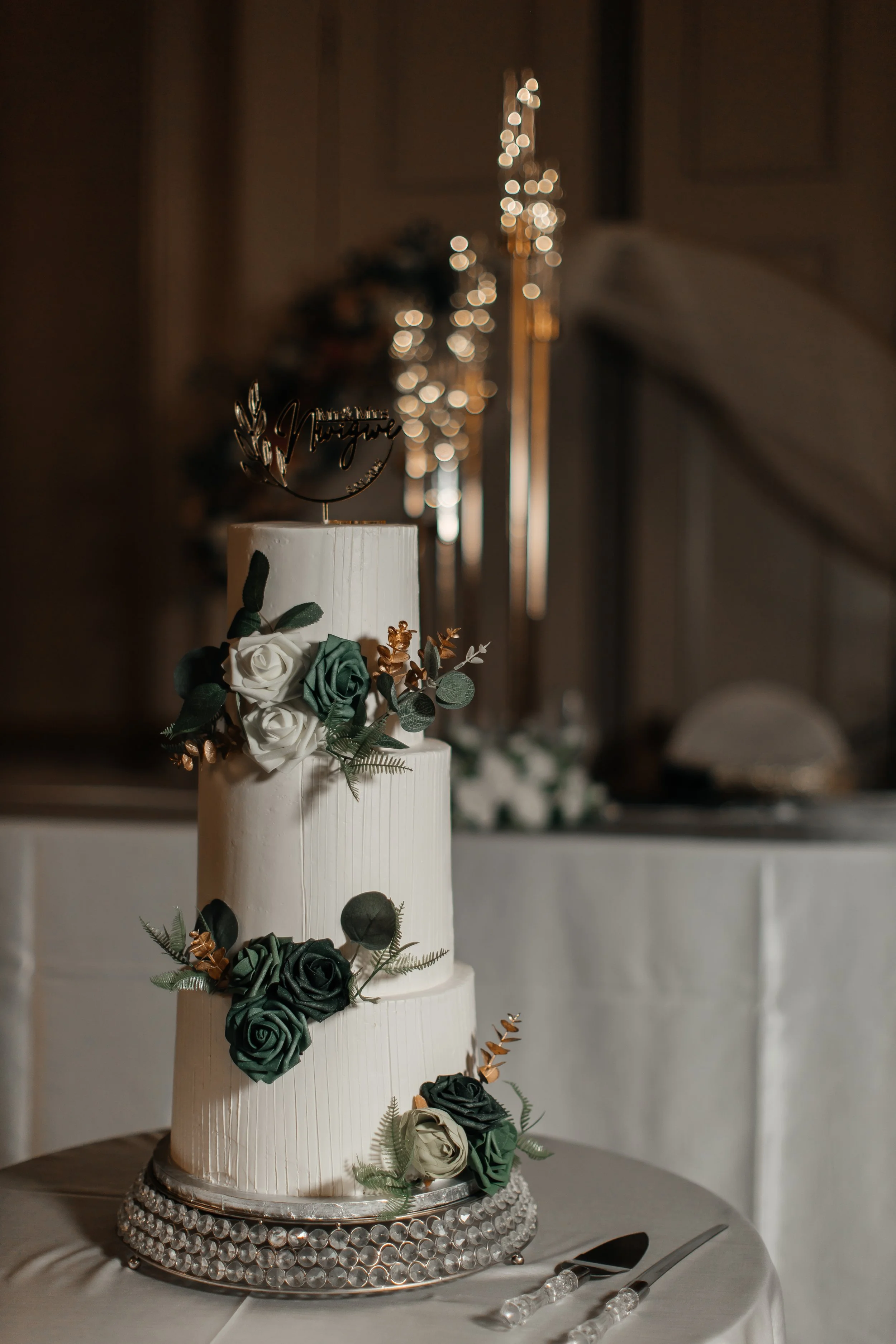 Wedding cake, reception, venue, calgary, hotel, canada, wedding decoration