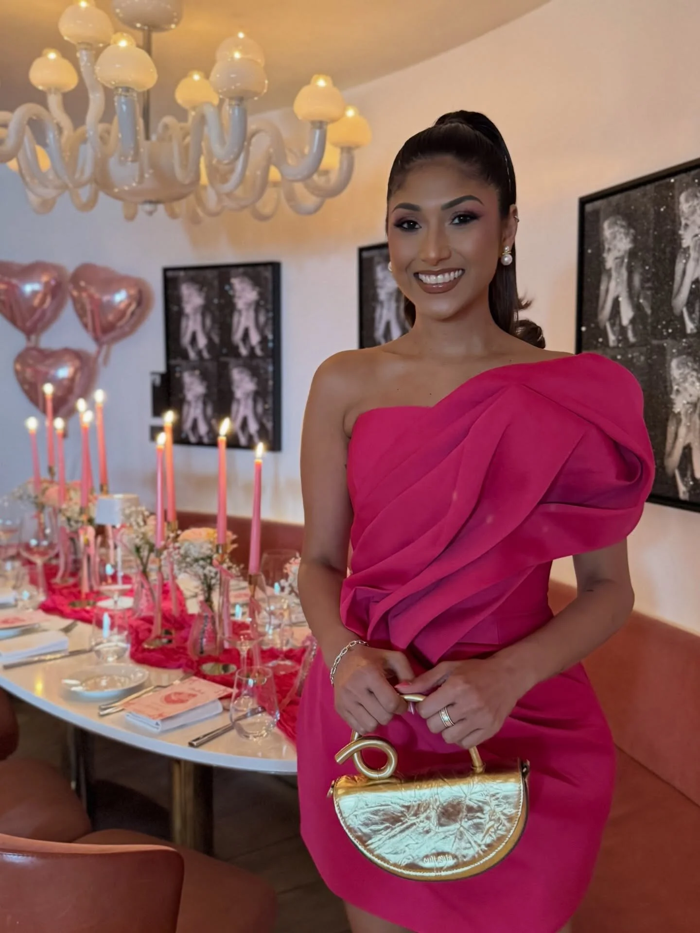 A Barbie if I ever seen one 😍
My favorite life size Barbie doll serving a look per usual! 

Ponytail: @helloolady.glam 
MUA: @asiad.beauty 

#Glam #BrowardHair #Hairstylist #SouthFlorida #Beauty