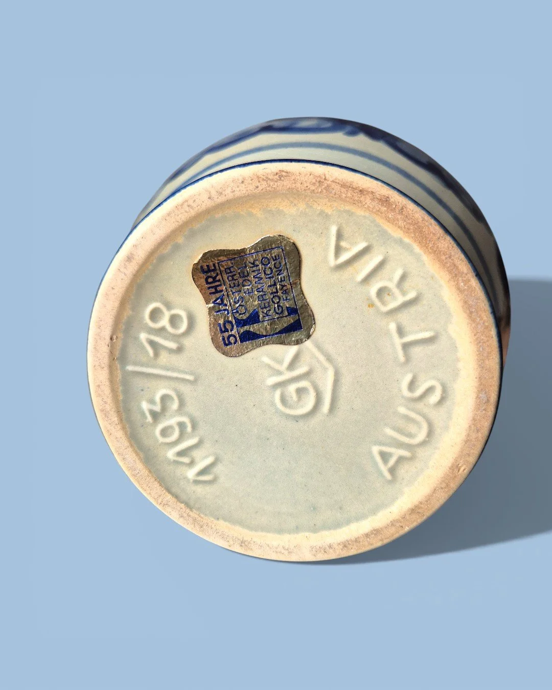 2026-2-082 Глек Синій букет_AI_009.jpg