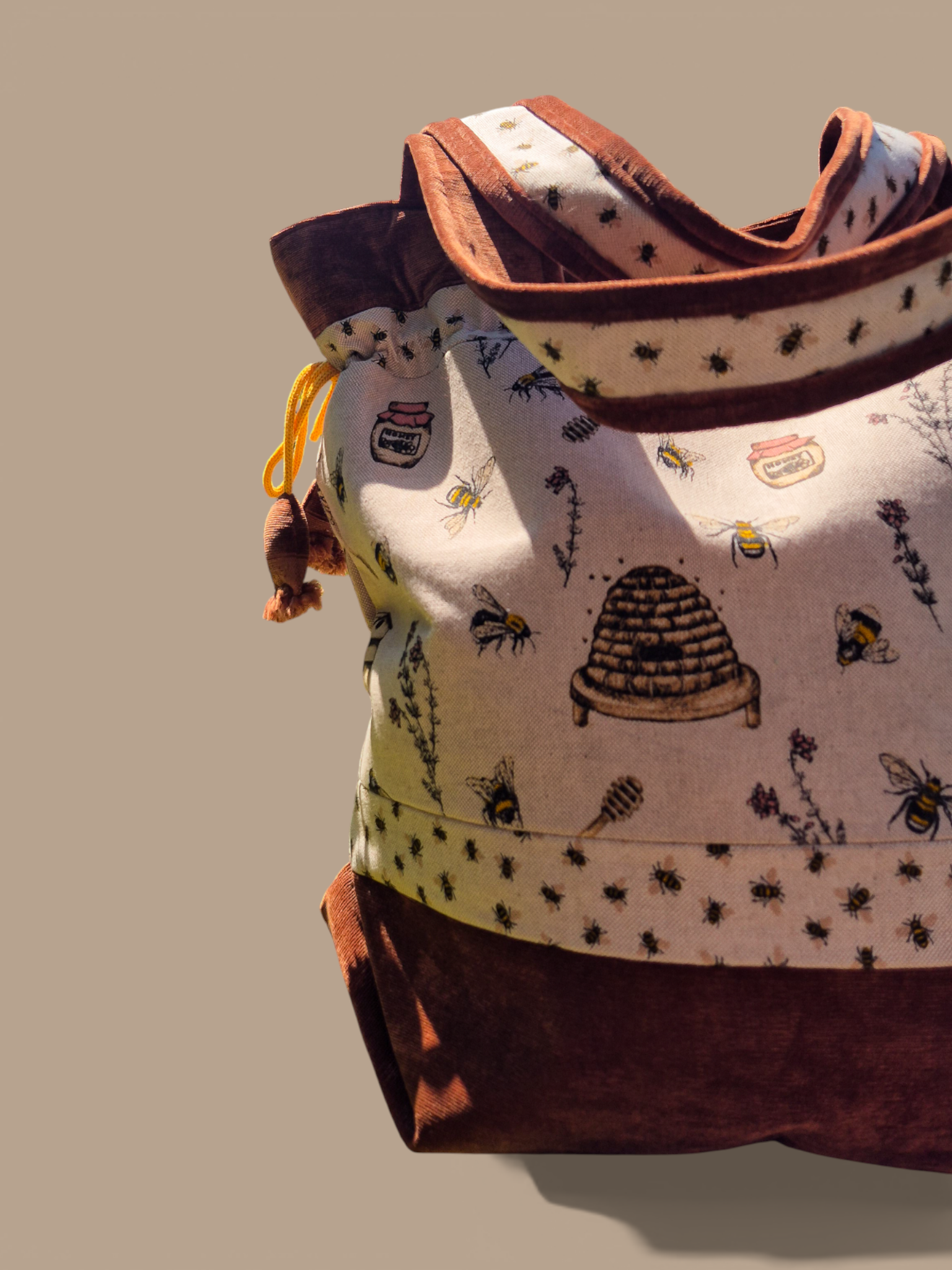 Бджоли та вулики_AI (5).png