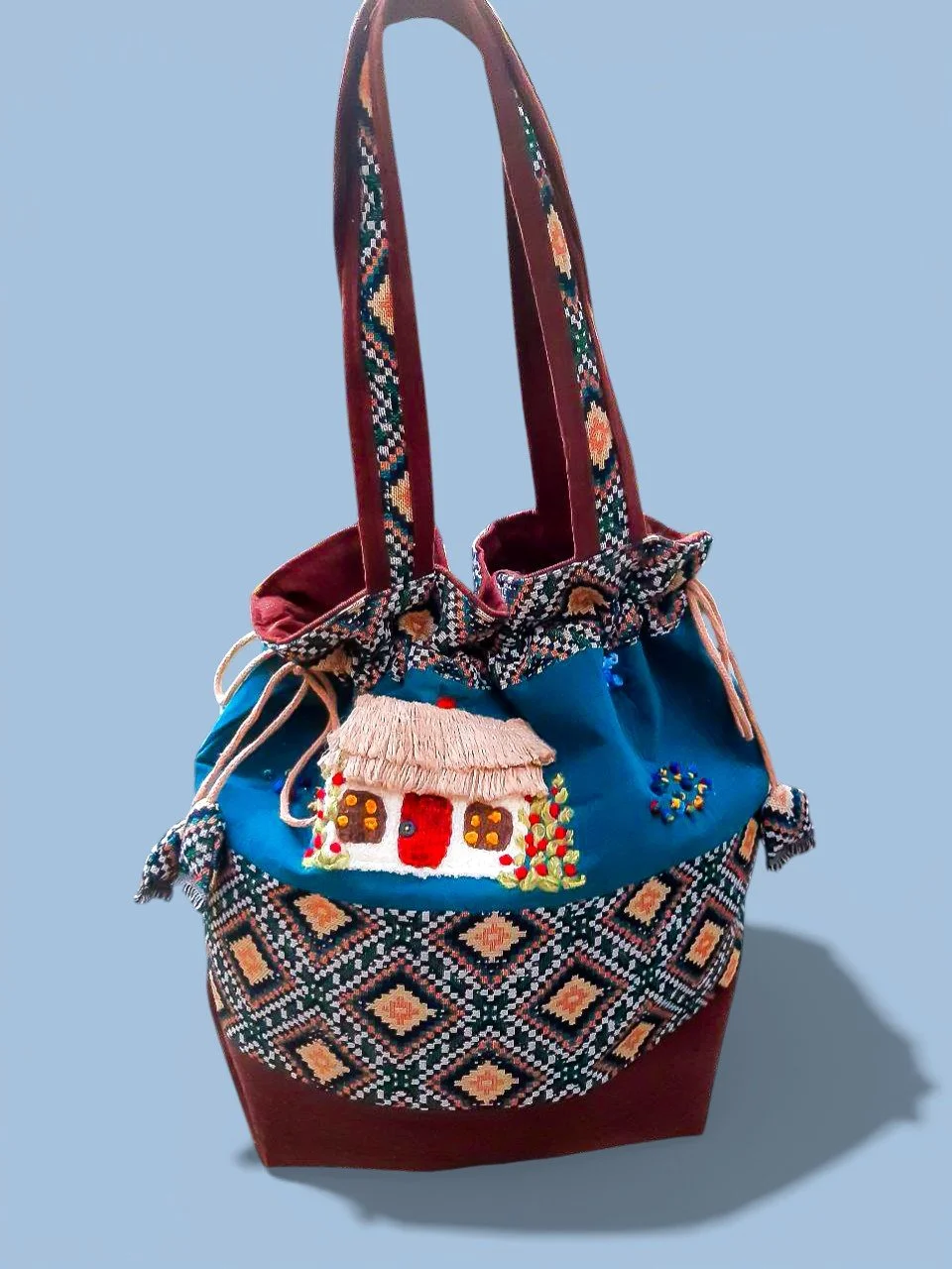 Хатка і орнамент