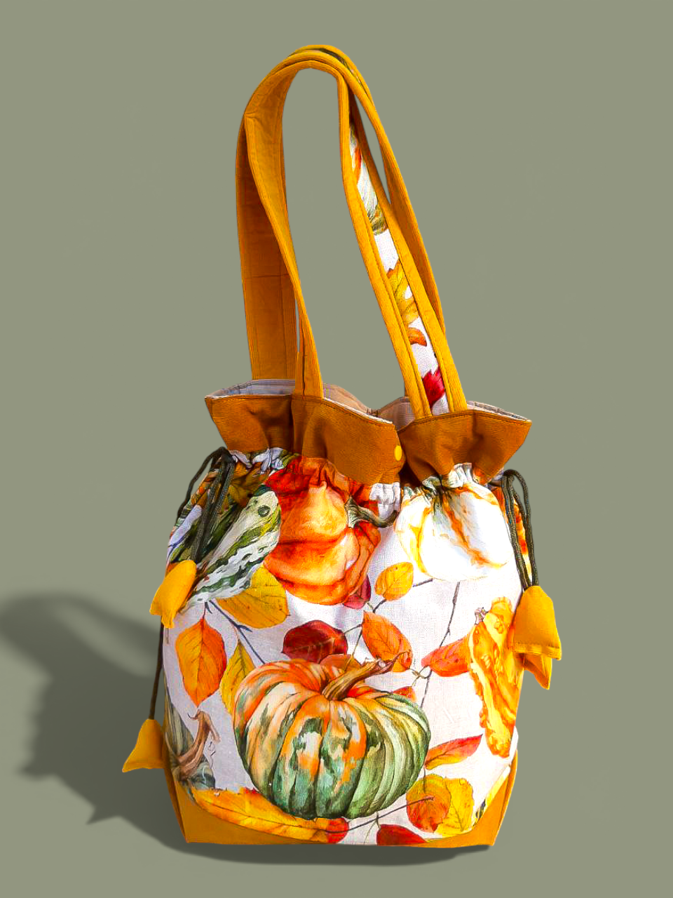 Гарбузи у листі