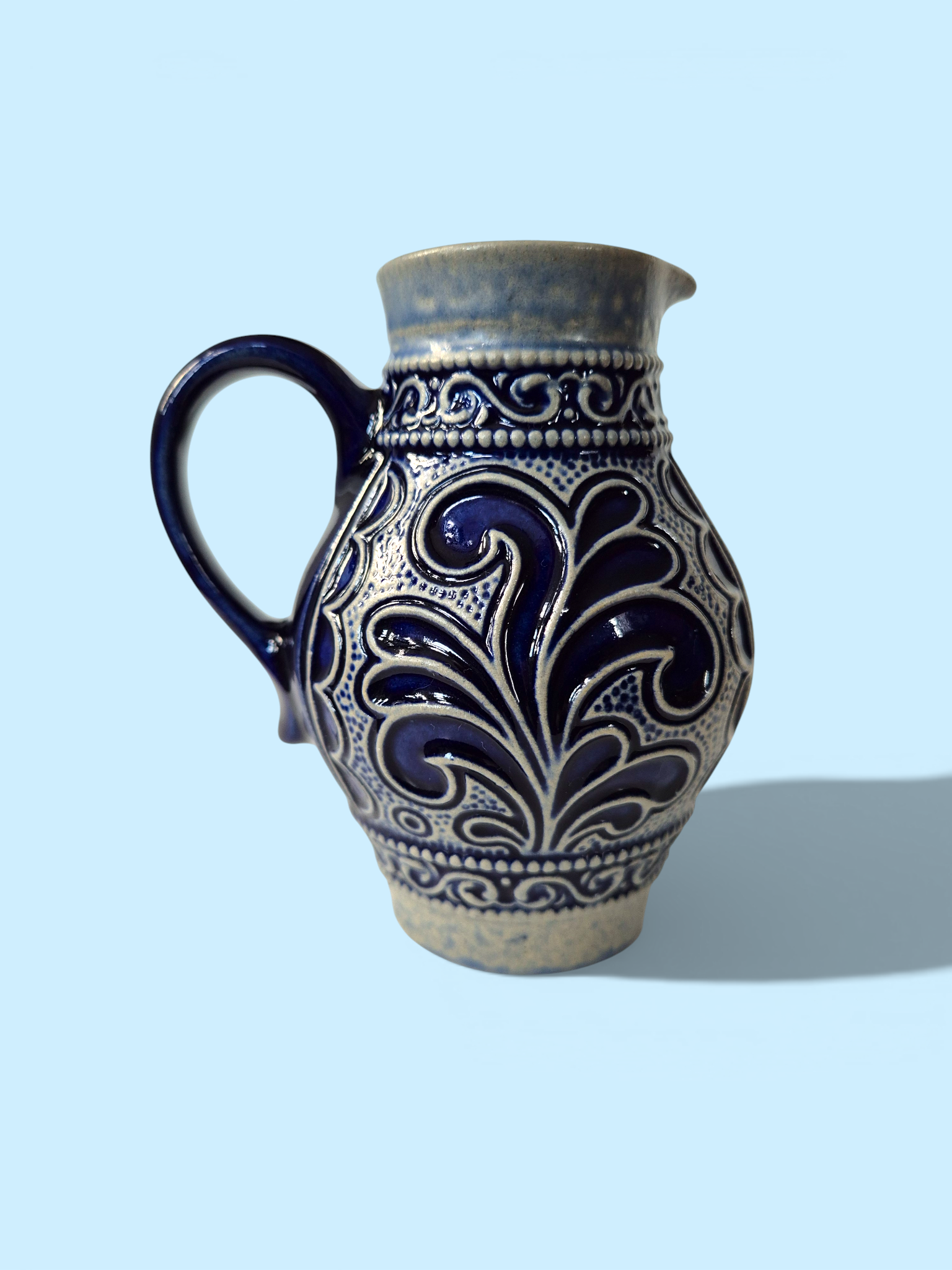 Глечик синій рельєф_АІ (2).png