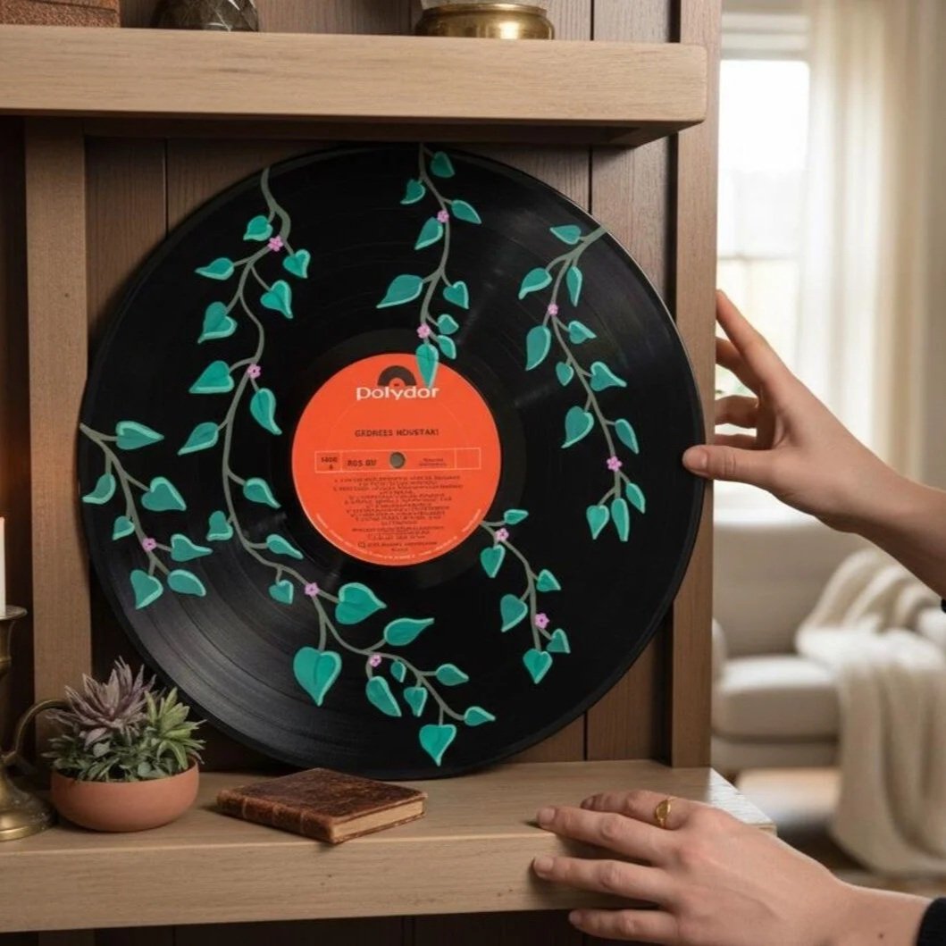 Hand Painted Vinyl Record Art – Green Botanical Vine Decor
