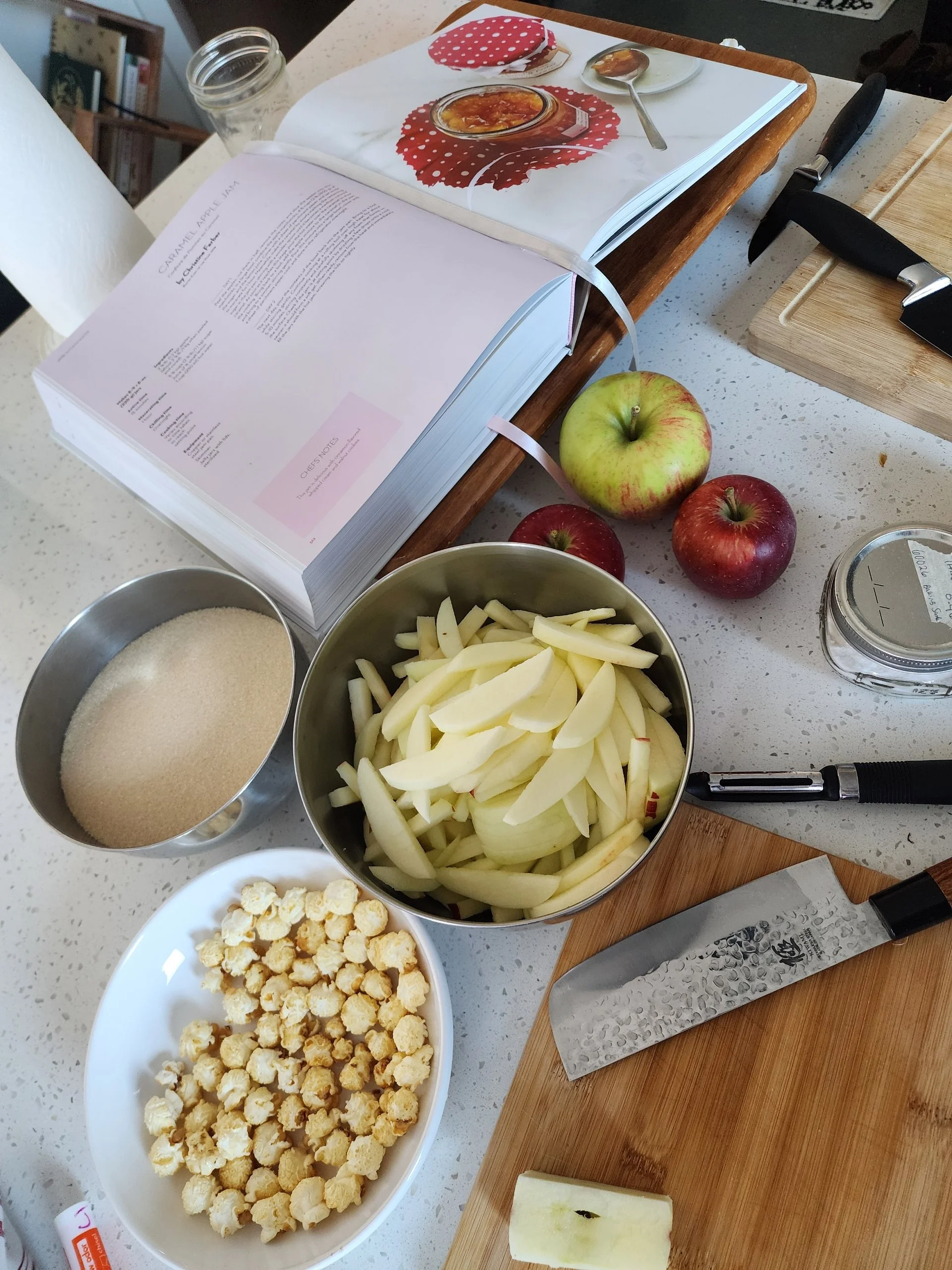 Apple tart time, 2025