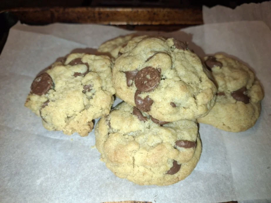 Traditional Chocolate Chip Cookies- Baker's Dozen! (13)