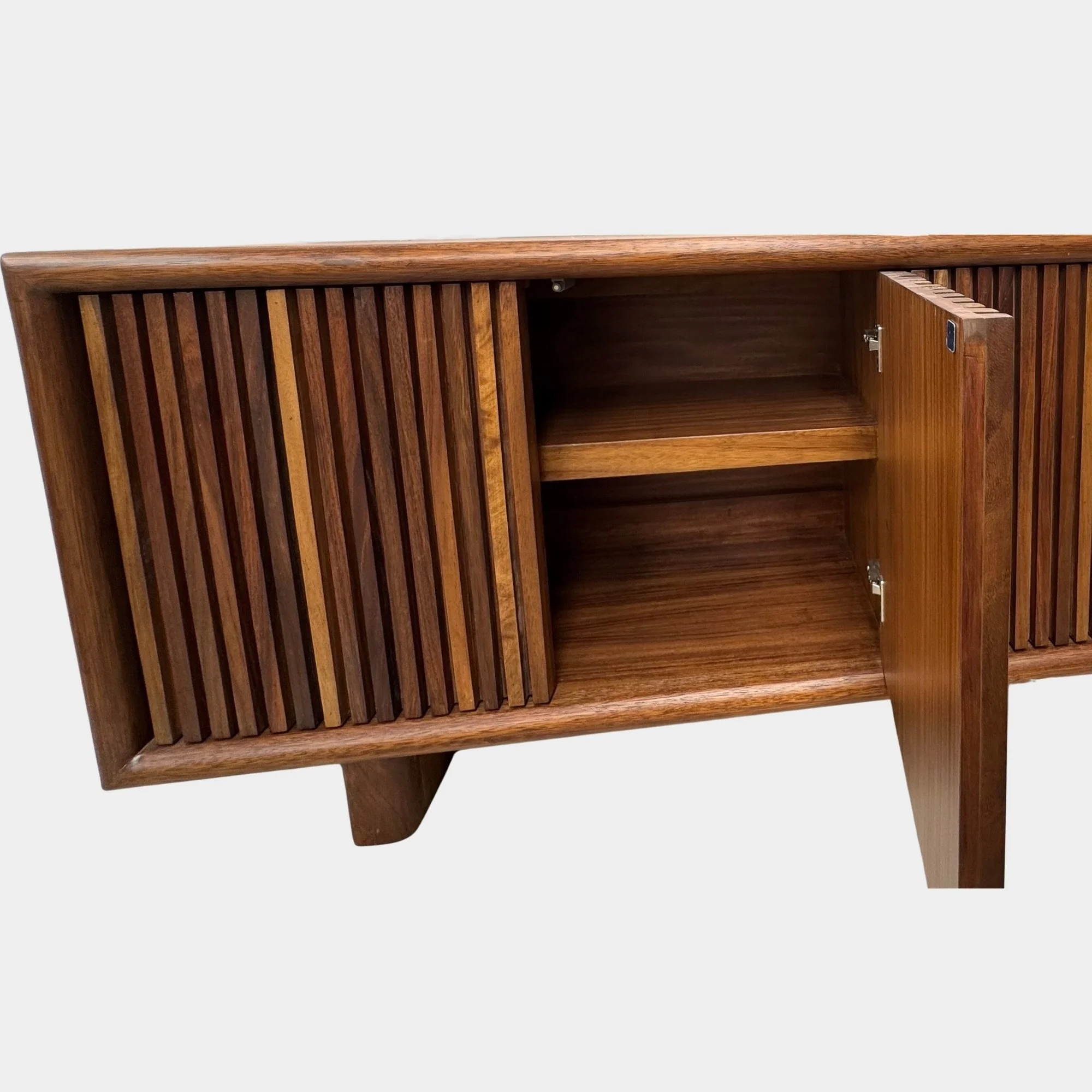 BU- 001 SORELLA 2.jpeg