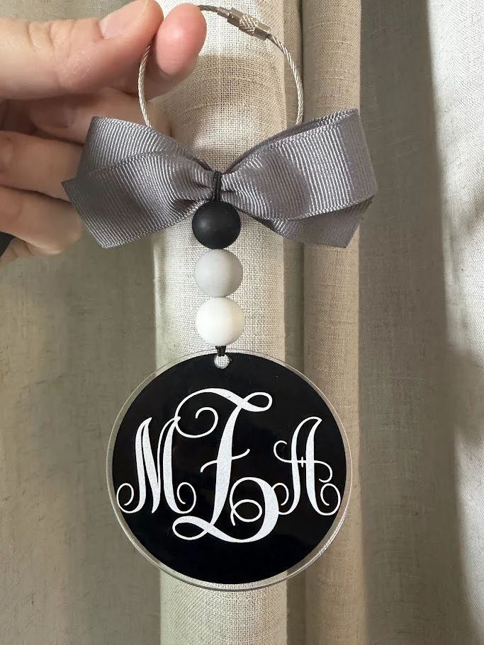 script monogram 4.jpg
