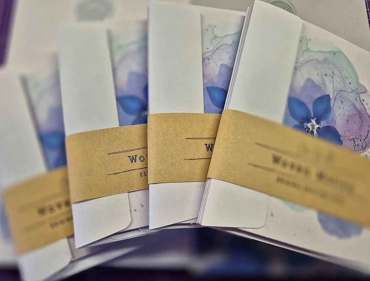 Woven Motion Luxury Gentian Card Pack