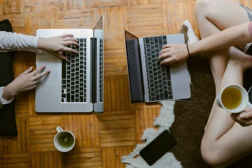 5 things to think about when hiring a remote team