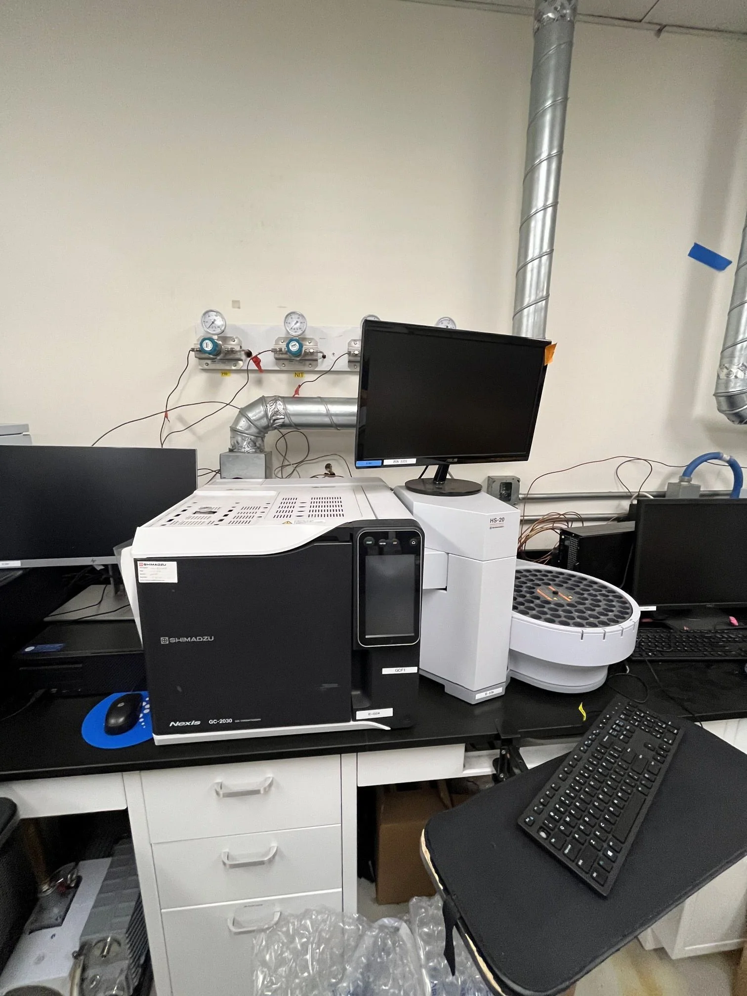 Shimadzu NEXIS GC 2030 HS-20 FID