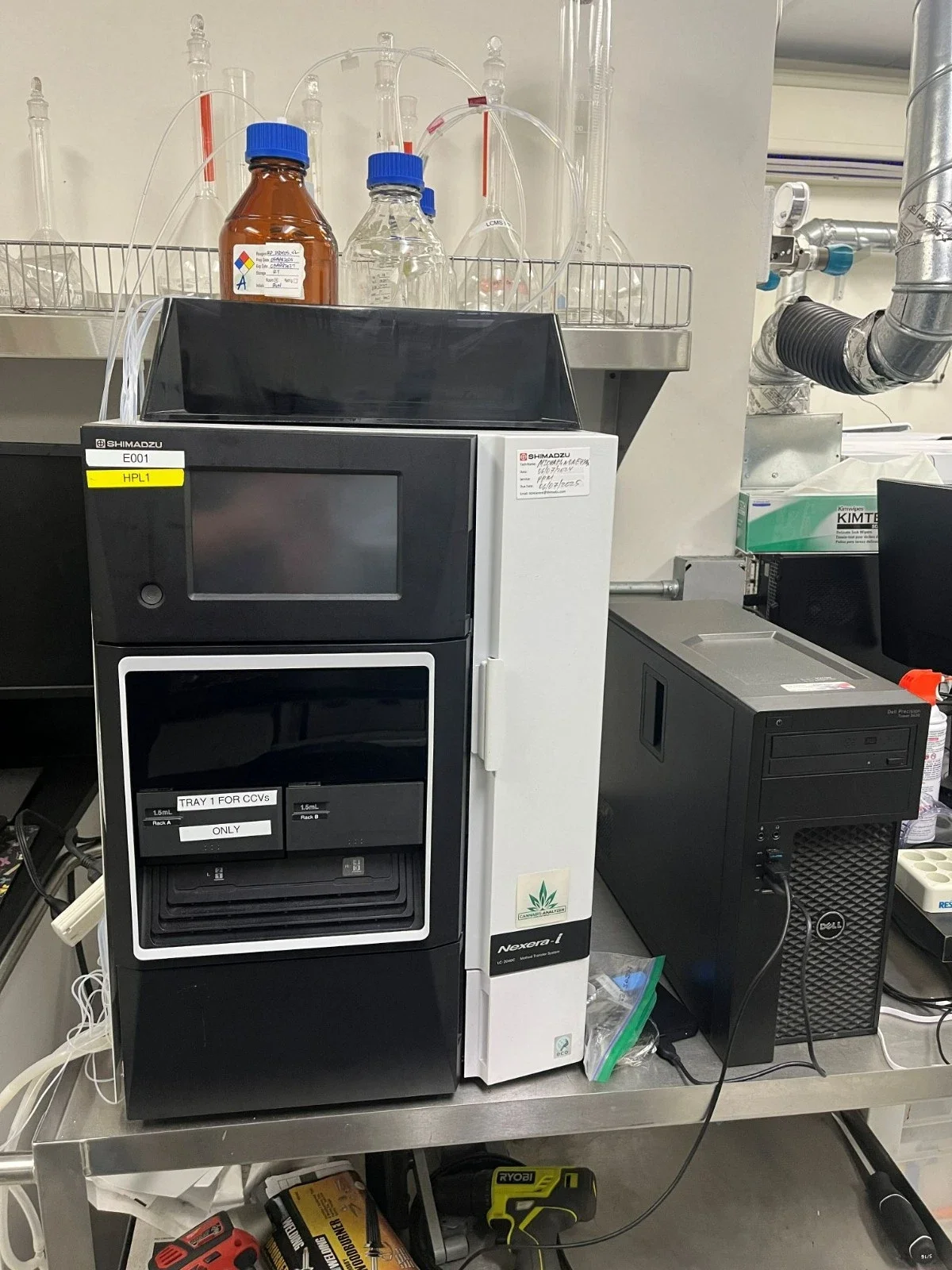 Shimadzu LC 2040C MT