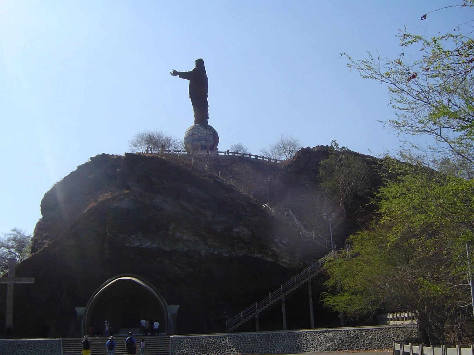 Christo-Rei Statue on our sightseeing day