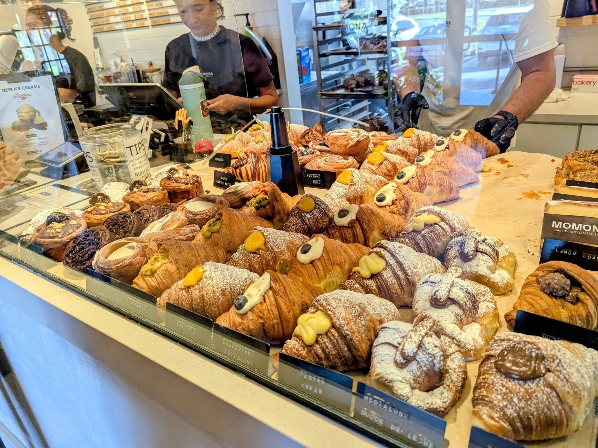 Momona Bakery and Coffee Shop, Maui, Hawaii