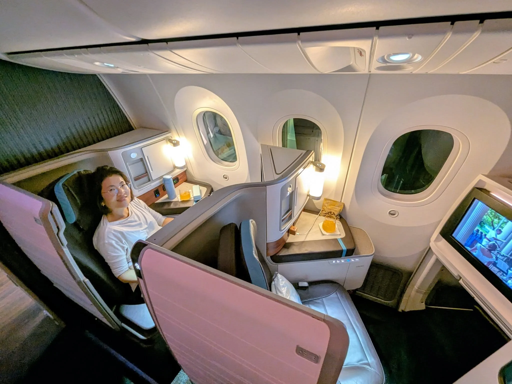 Hawaiian First/Business Class from HNL to LAX