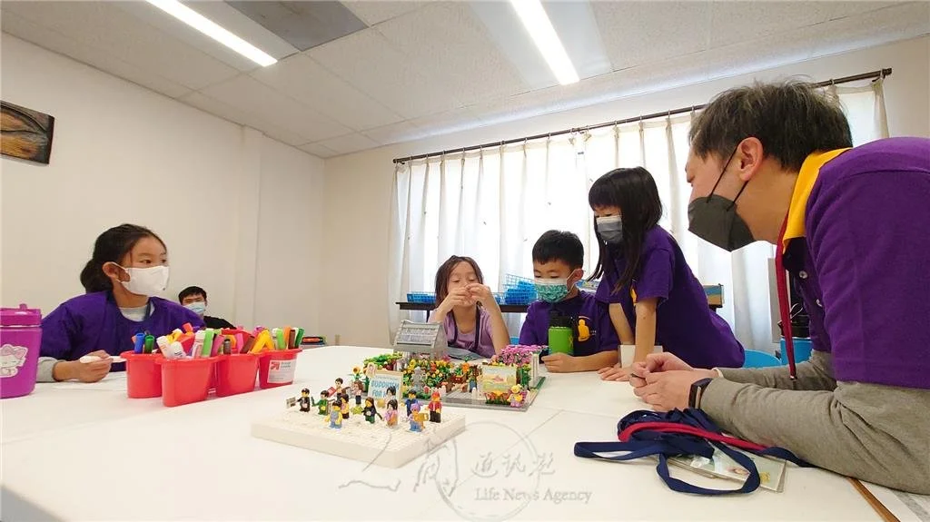 Western Temple LEGO Art Project Learning Inspires Children's Self-Awareness and Spirit of Community