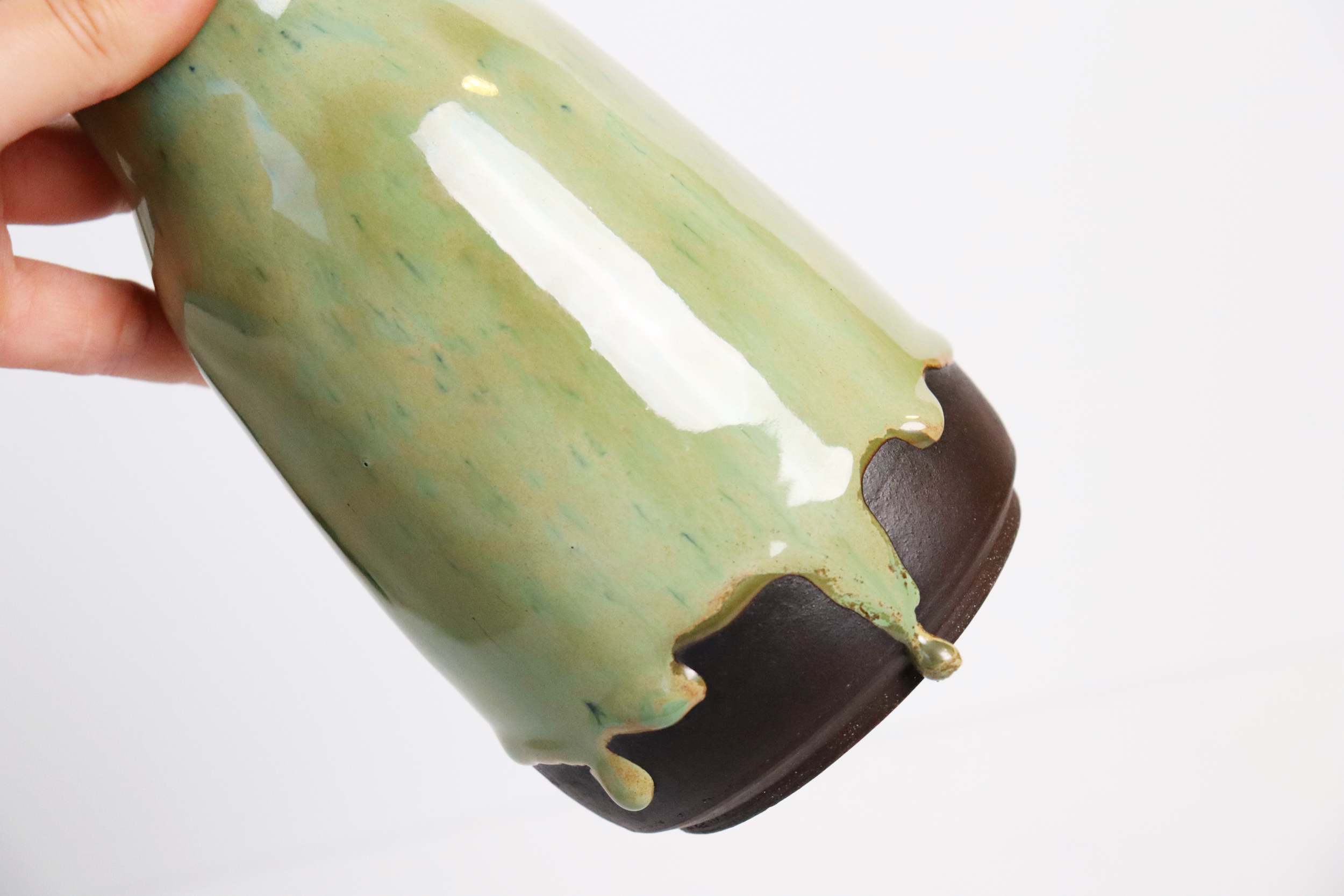 033026 Seaweed flux vase 1d horizontal.png