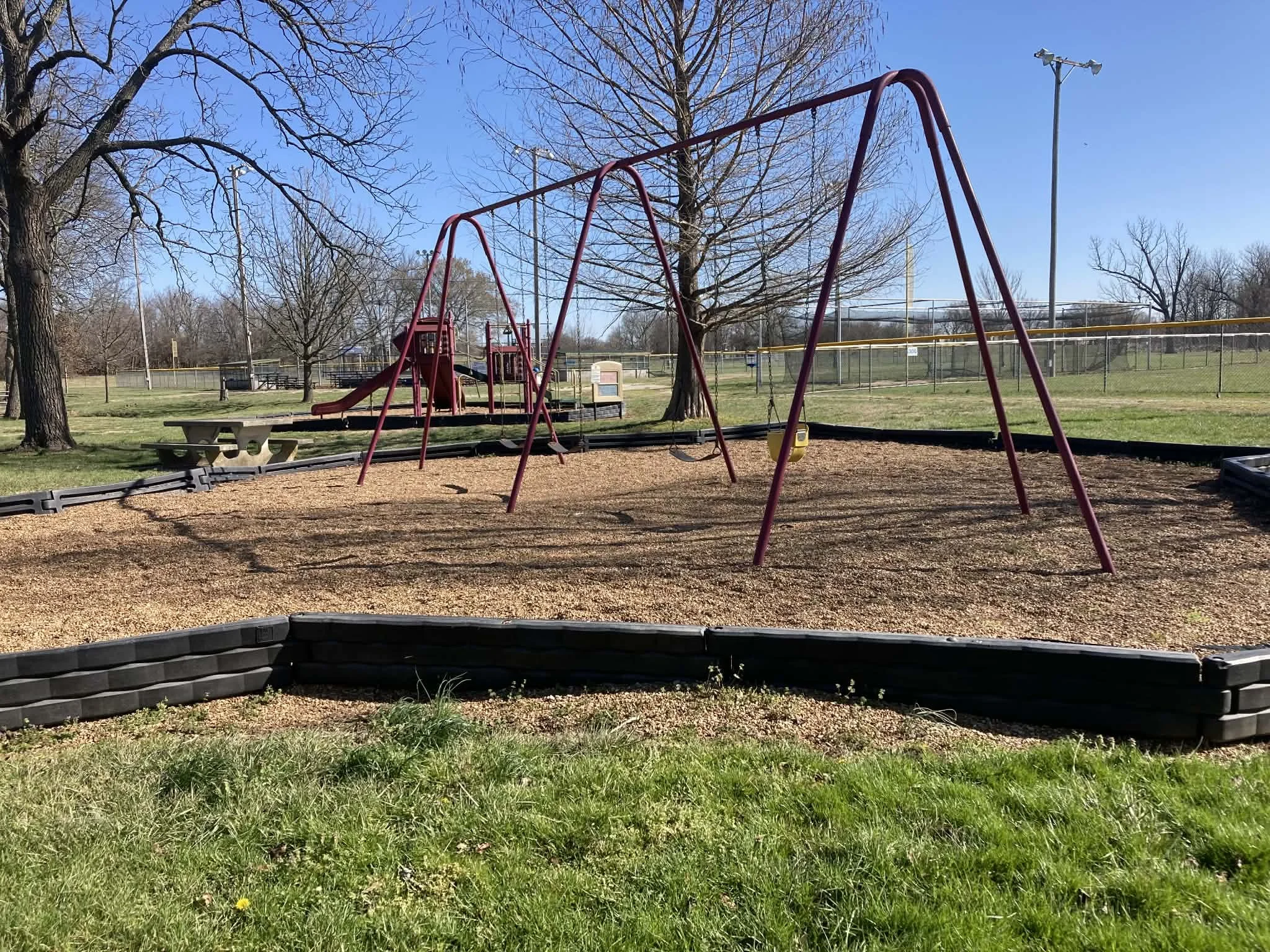Marionville, MO City park swingset