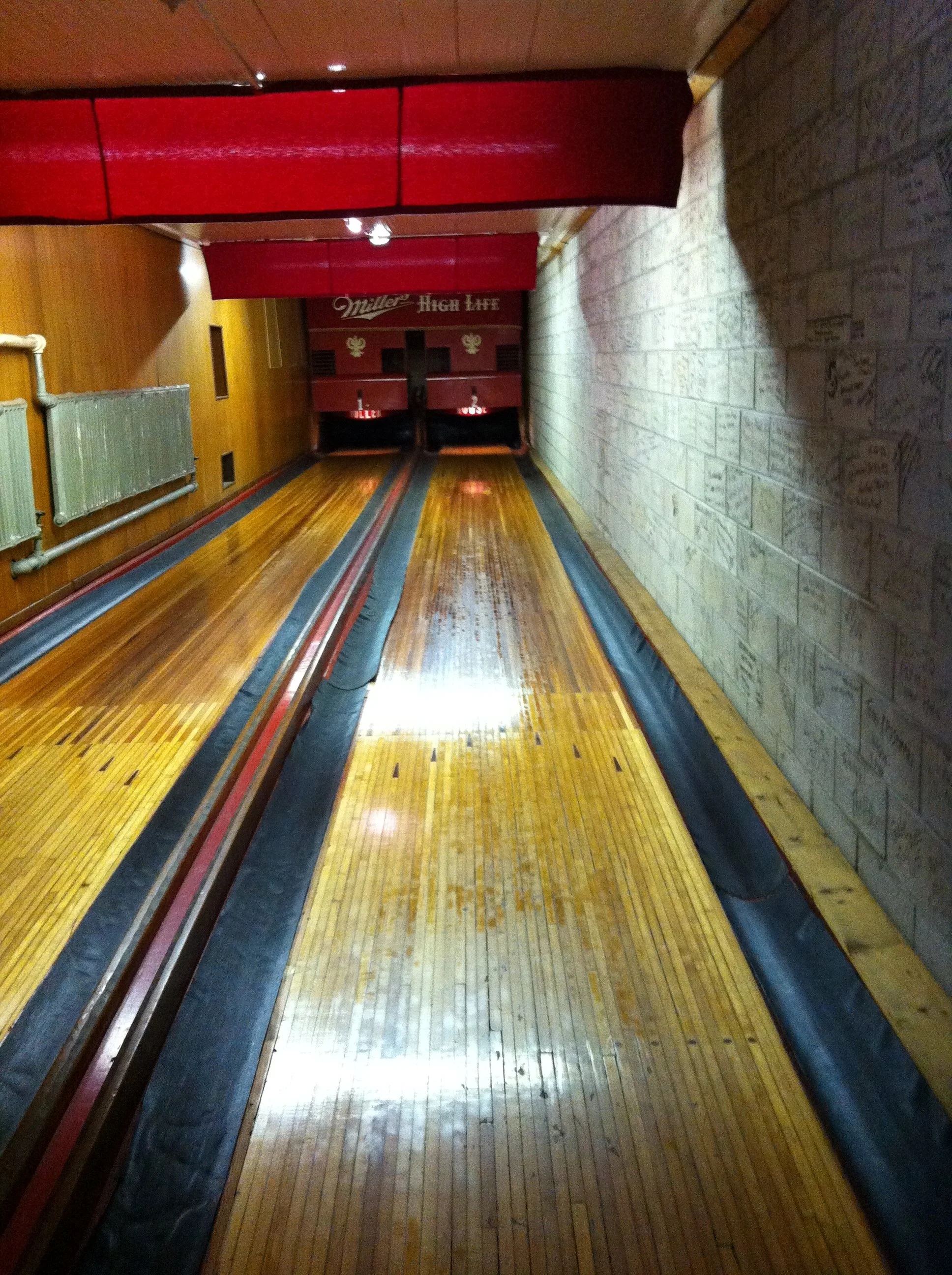 In Milwaukee Wisconsin, oldest sanctioned bowling center in United States The Holler House. Pin set by hand to this day 2020JPEG
