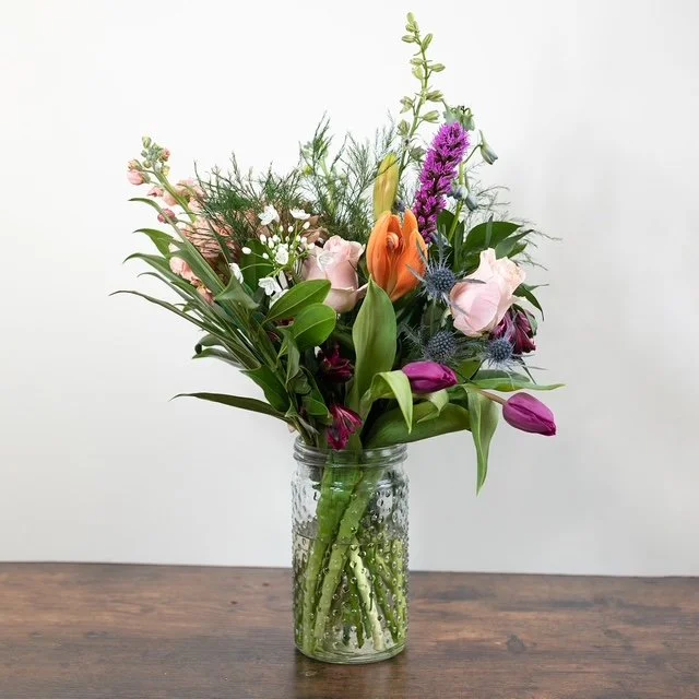Signature Hob Vase Seasonal Mixes