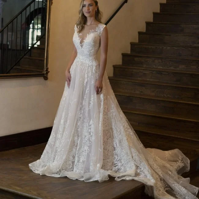 Naama & Anat | Derya | A-Line