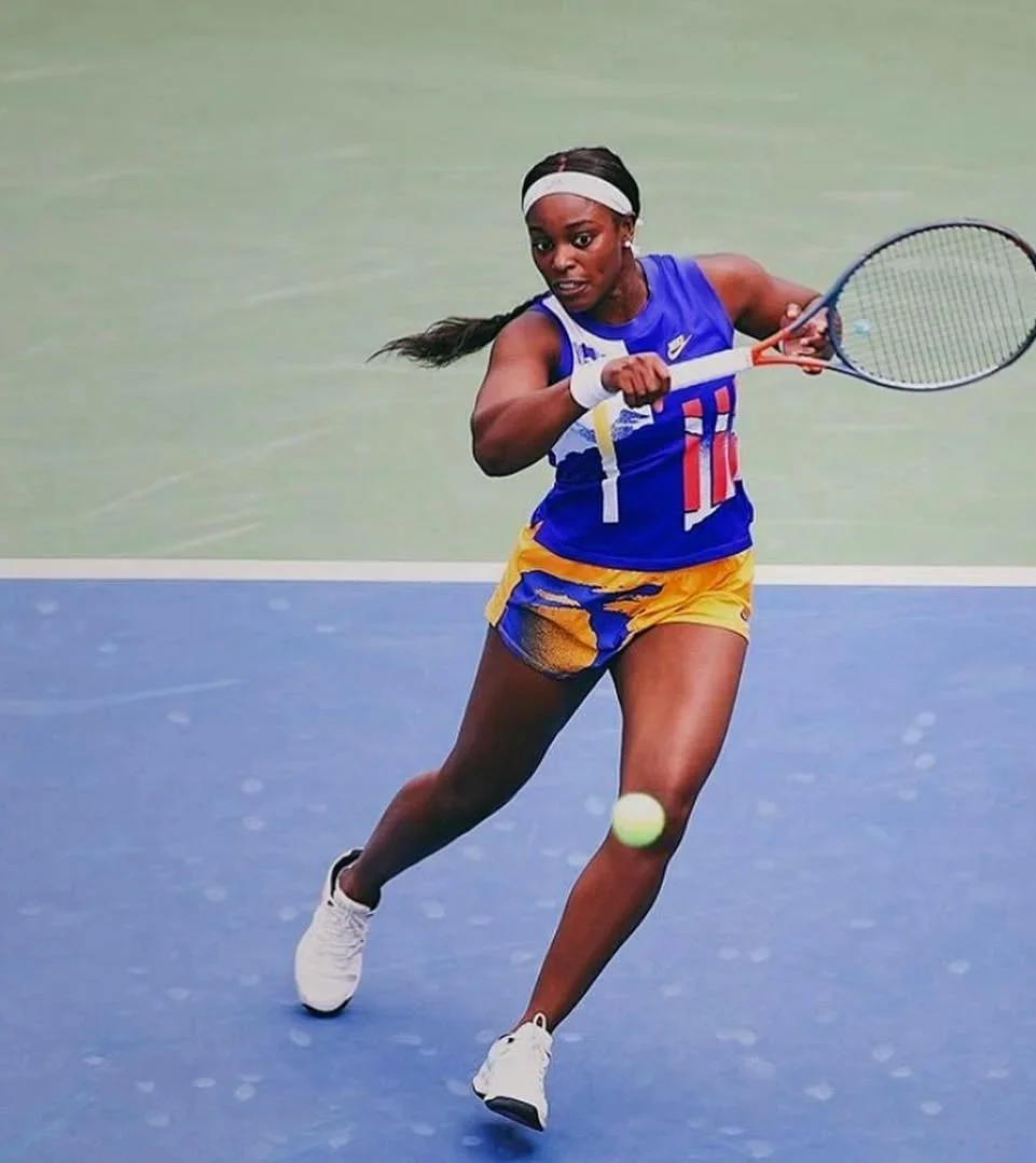 Next+up%21+Sloane+Stephens+and+her+custom+Blue-Orange+look.+%F0%9F%A7%A1%F0%9F%92%99%E2%9D%A4%EF%B8%8F+%281%29.jpg