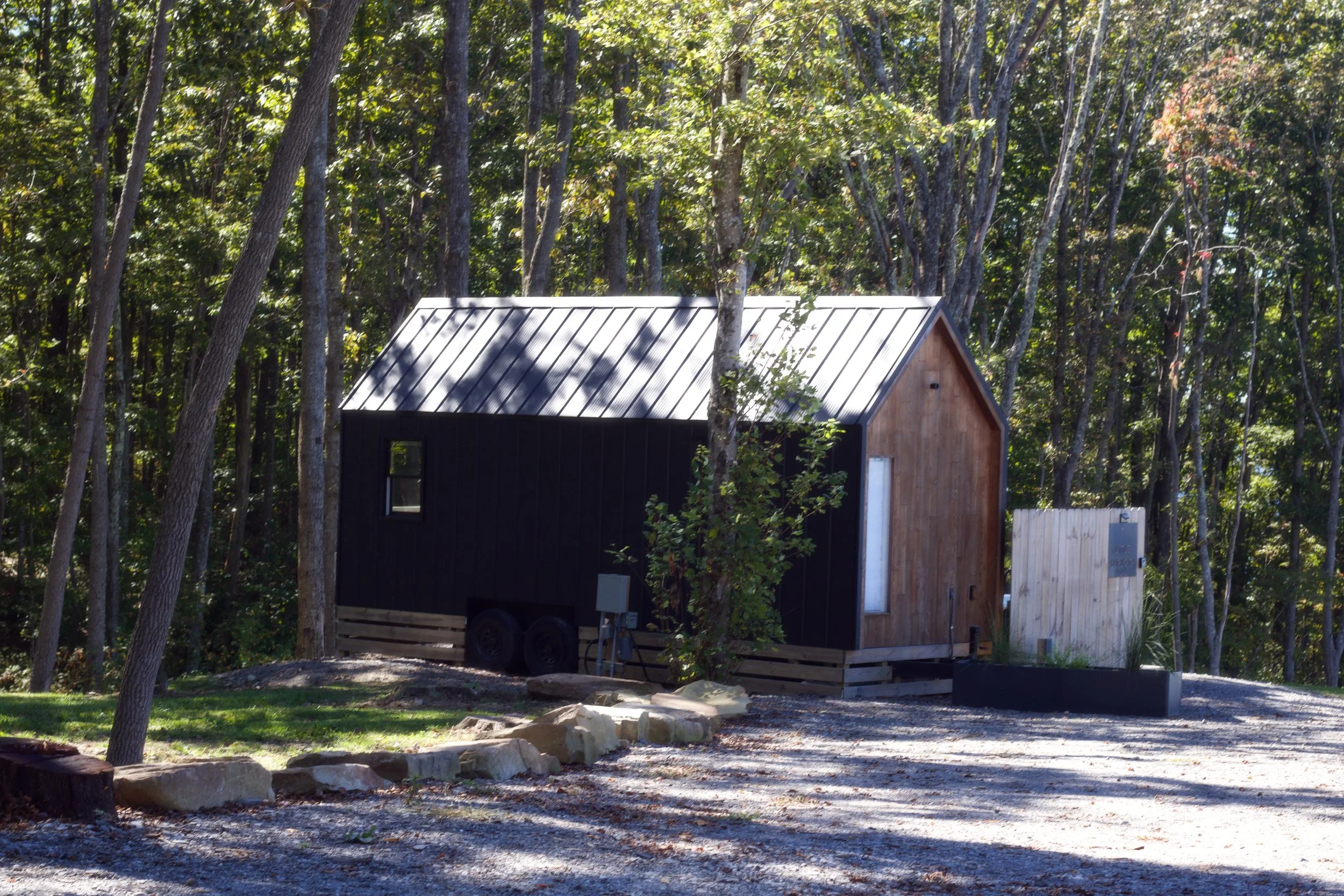 Exterior 5 copy.JPG