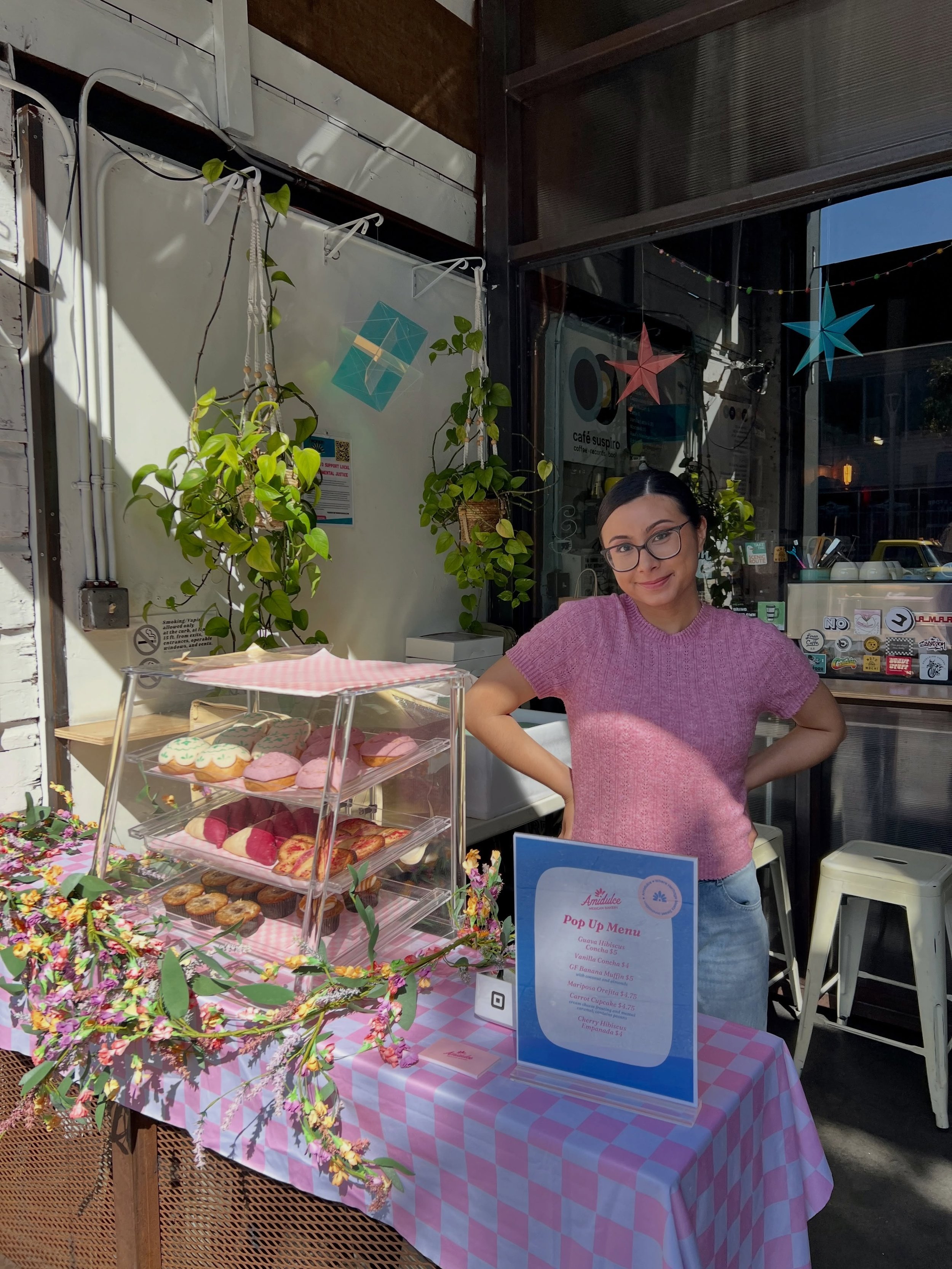 WE SOLD OUT! 😳😆

Thanks to everyone who came and supported our pop up this past weekend @cafesuspirosf You helped us sell out of our Conchas, Cherry Empanadas 🍒, and the new Orejitas. Thank you @cafesuspirosf for hosting us.

If you missed out, do