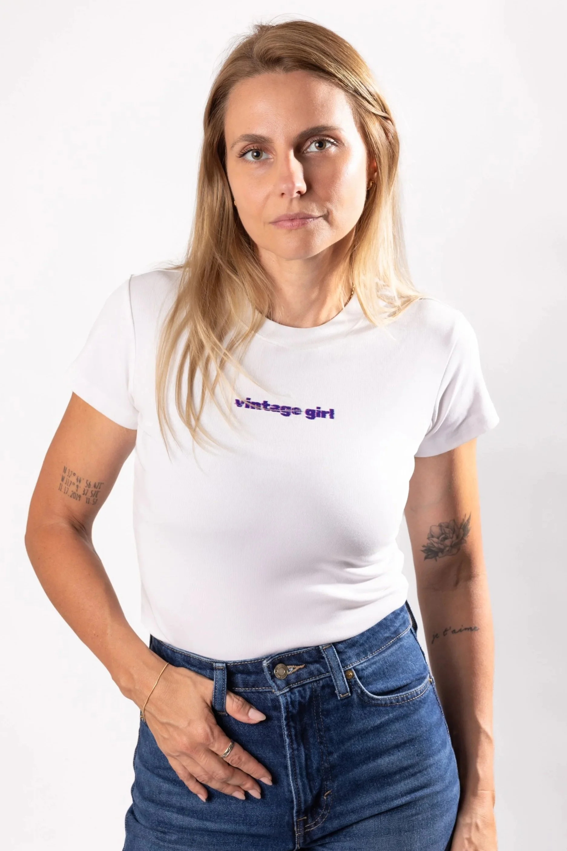 vintage girl | slim fit t-shirt
