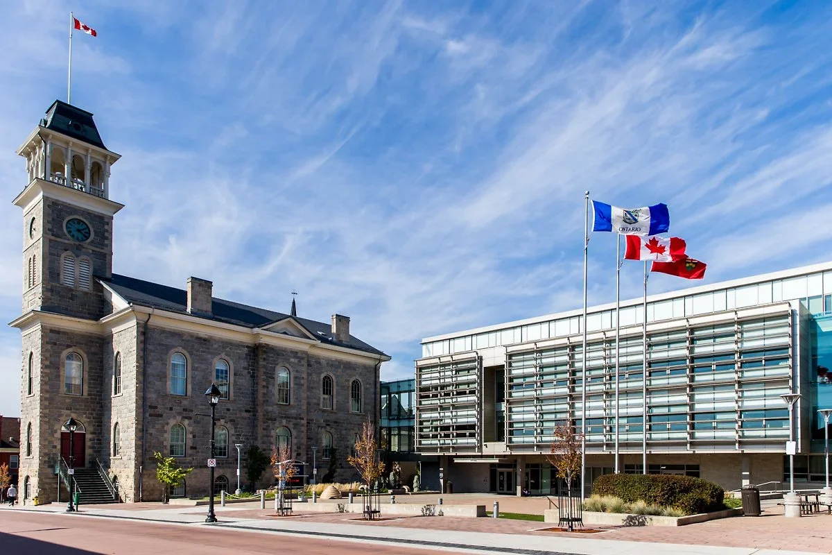 City Halls Under Pressure - How Small Municipalities Are Planning for Growth