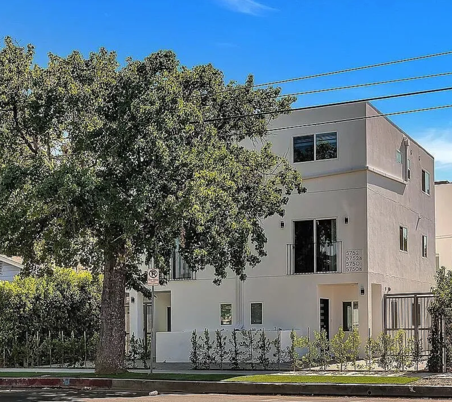 5750 Kester Avenue, Van Nuys