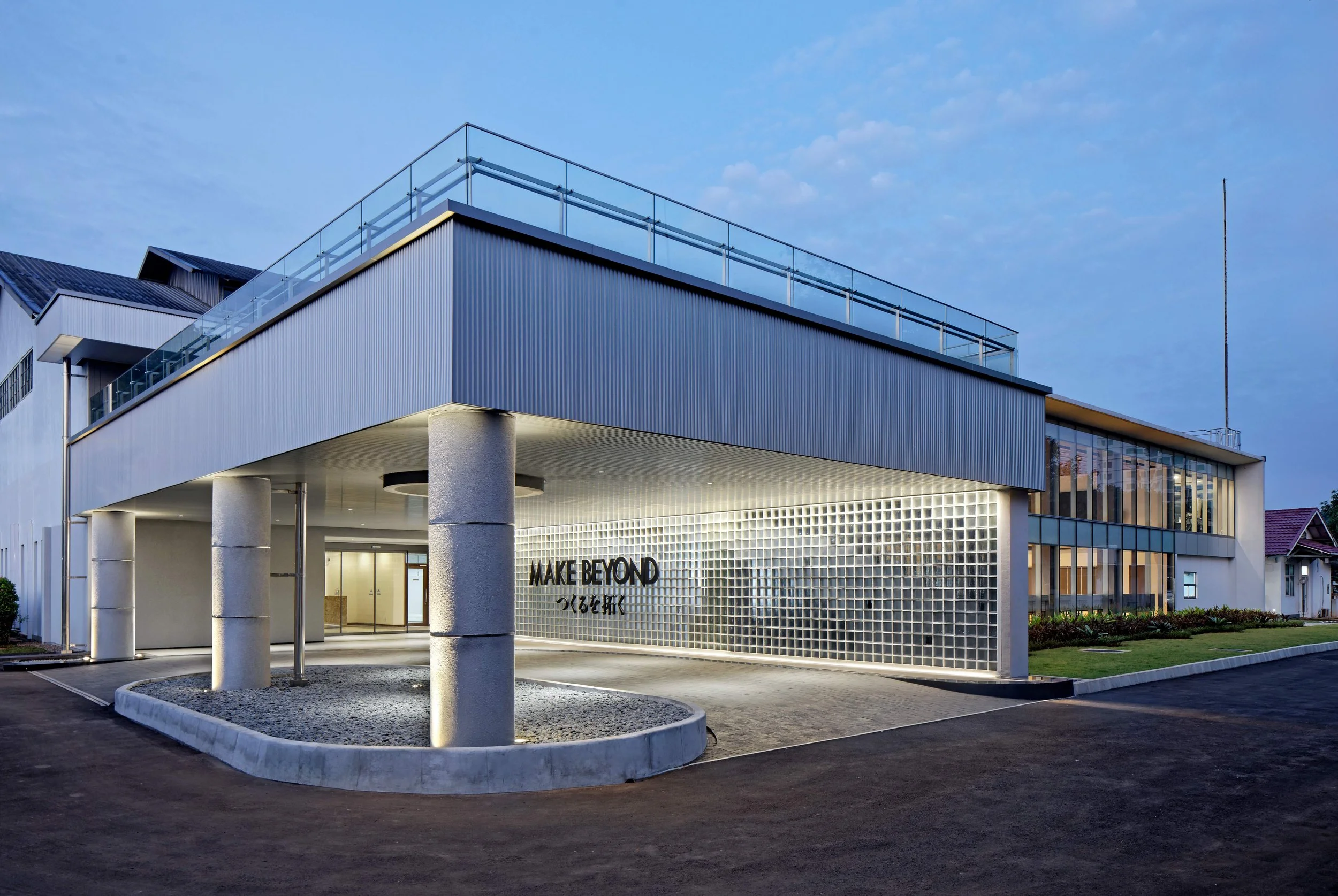 Side exterior view of a contemporary building