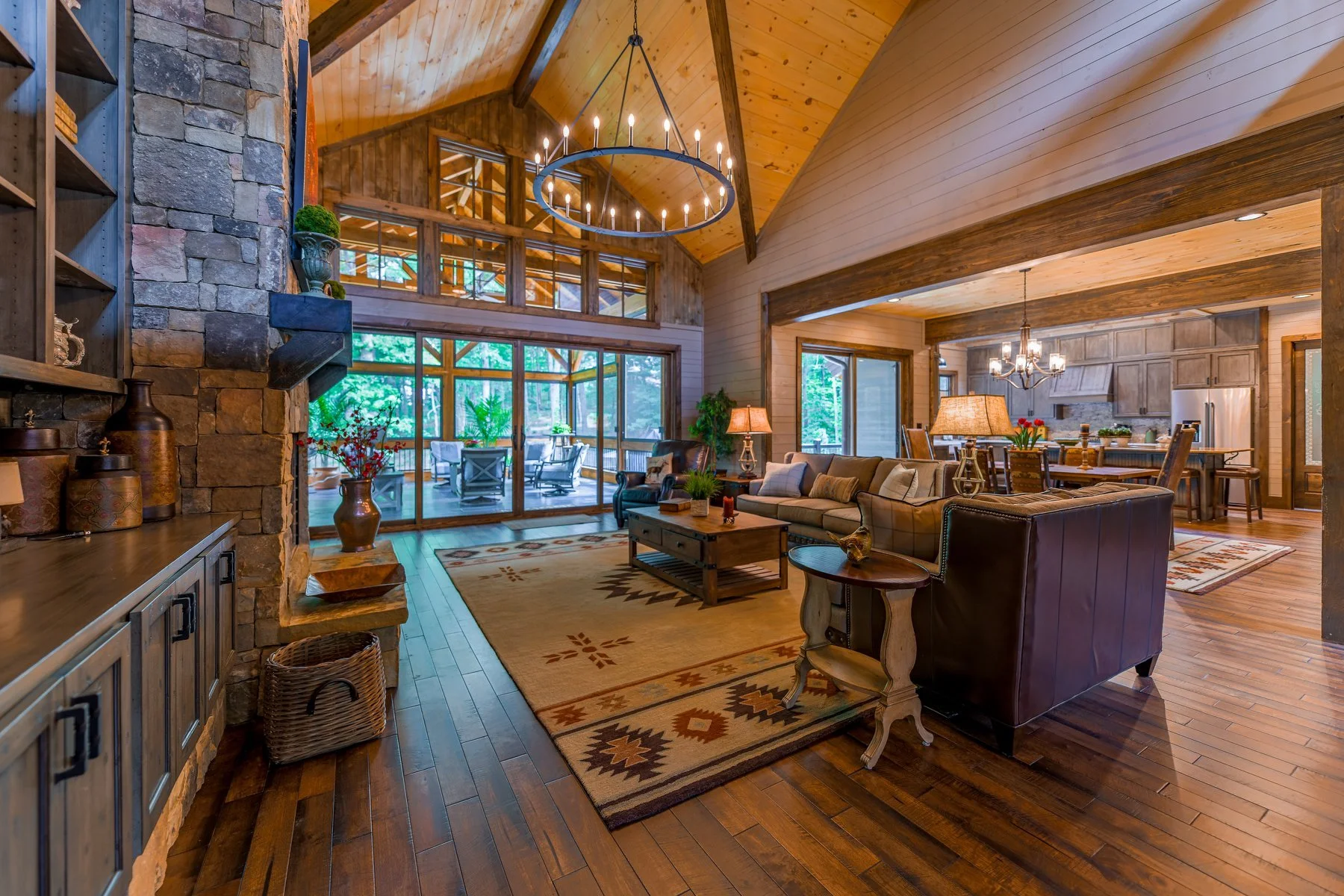 MorgantonGALakeHouse24.jpg