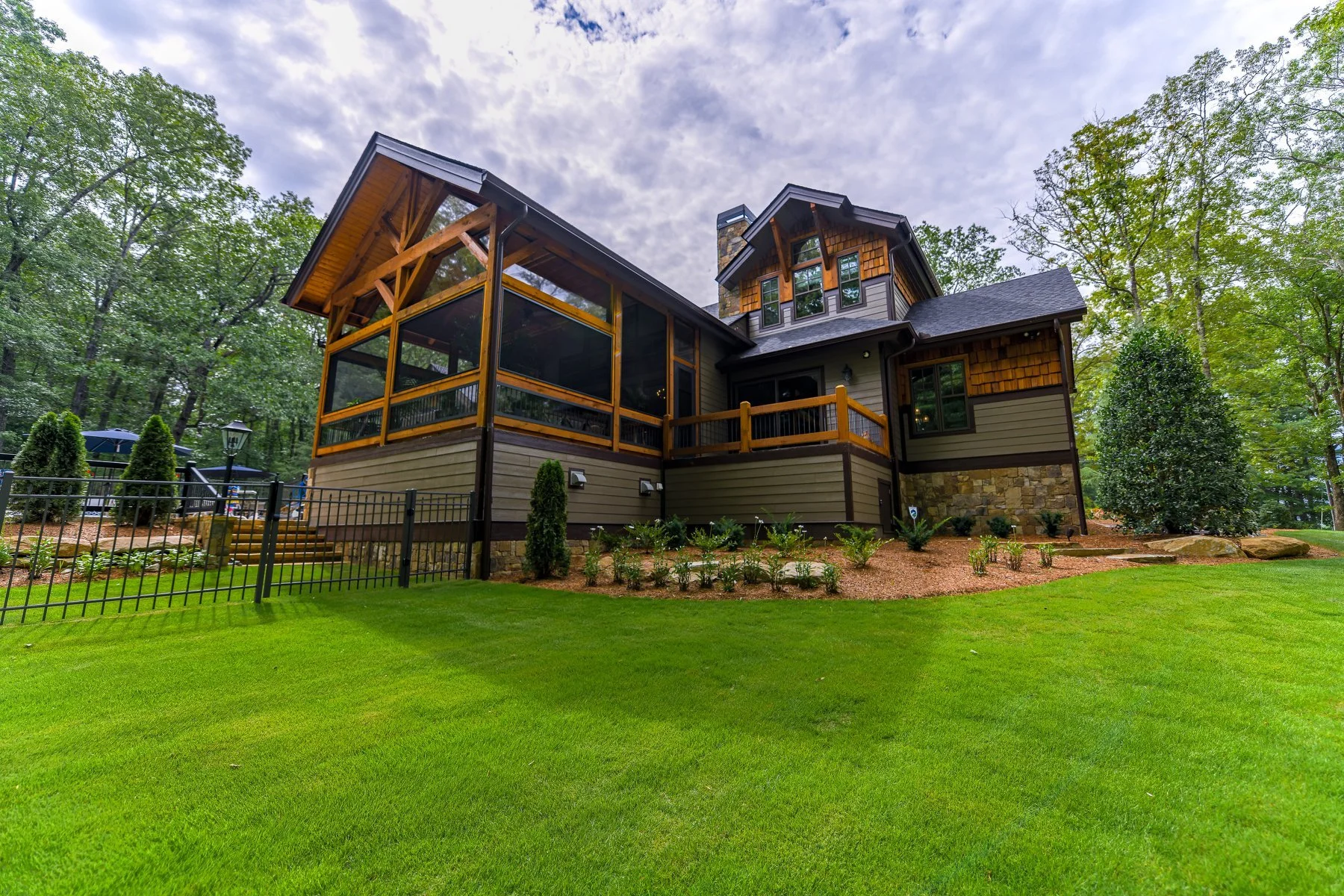 MorgantonGALakeHouse11.jpg