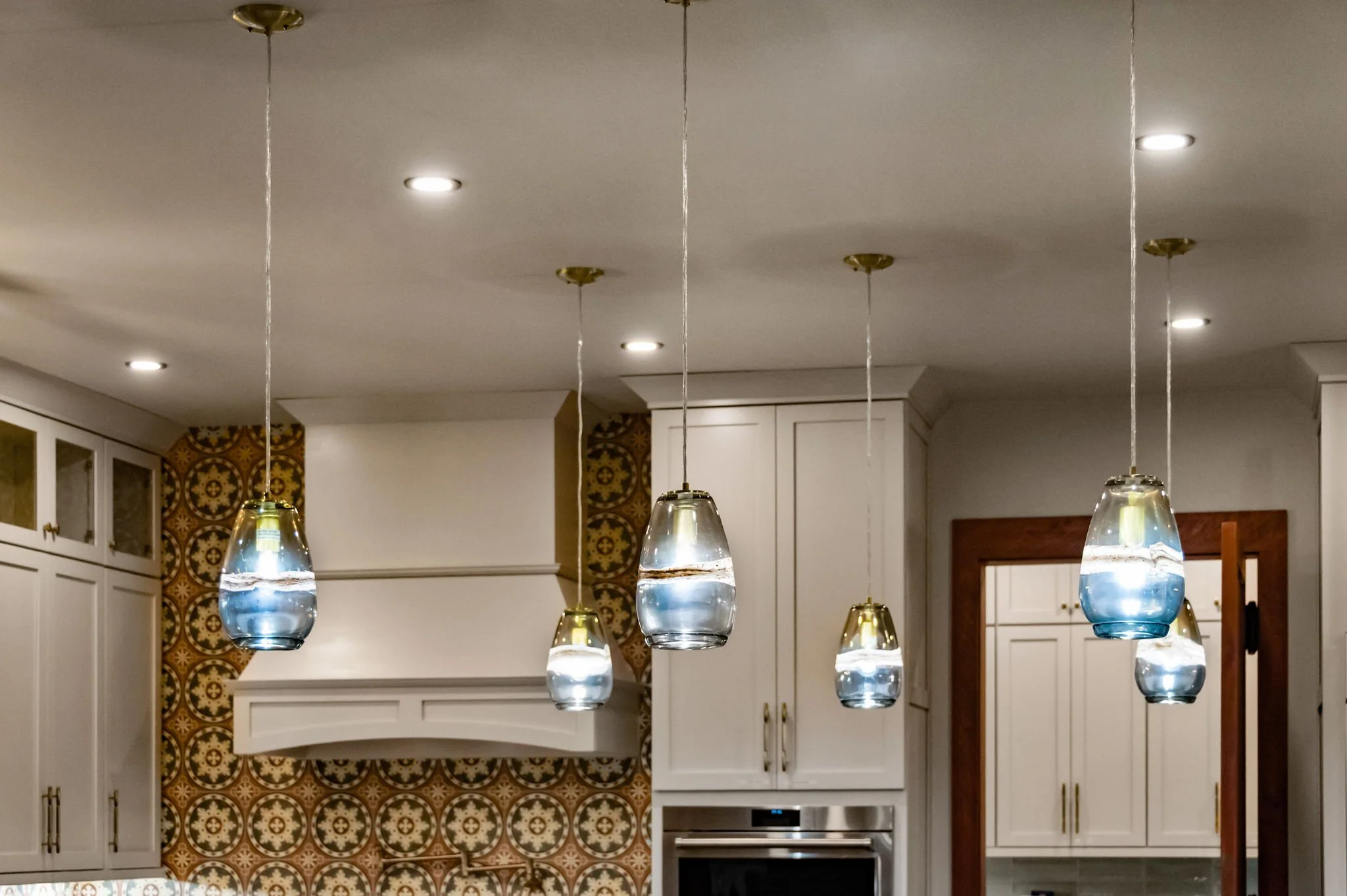 Light fixtures in kitchen 