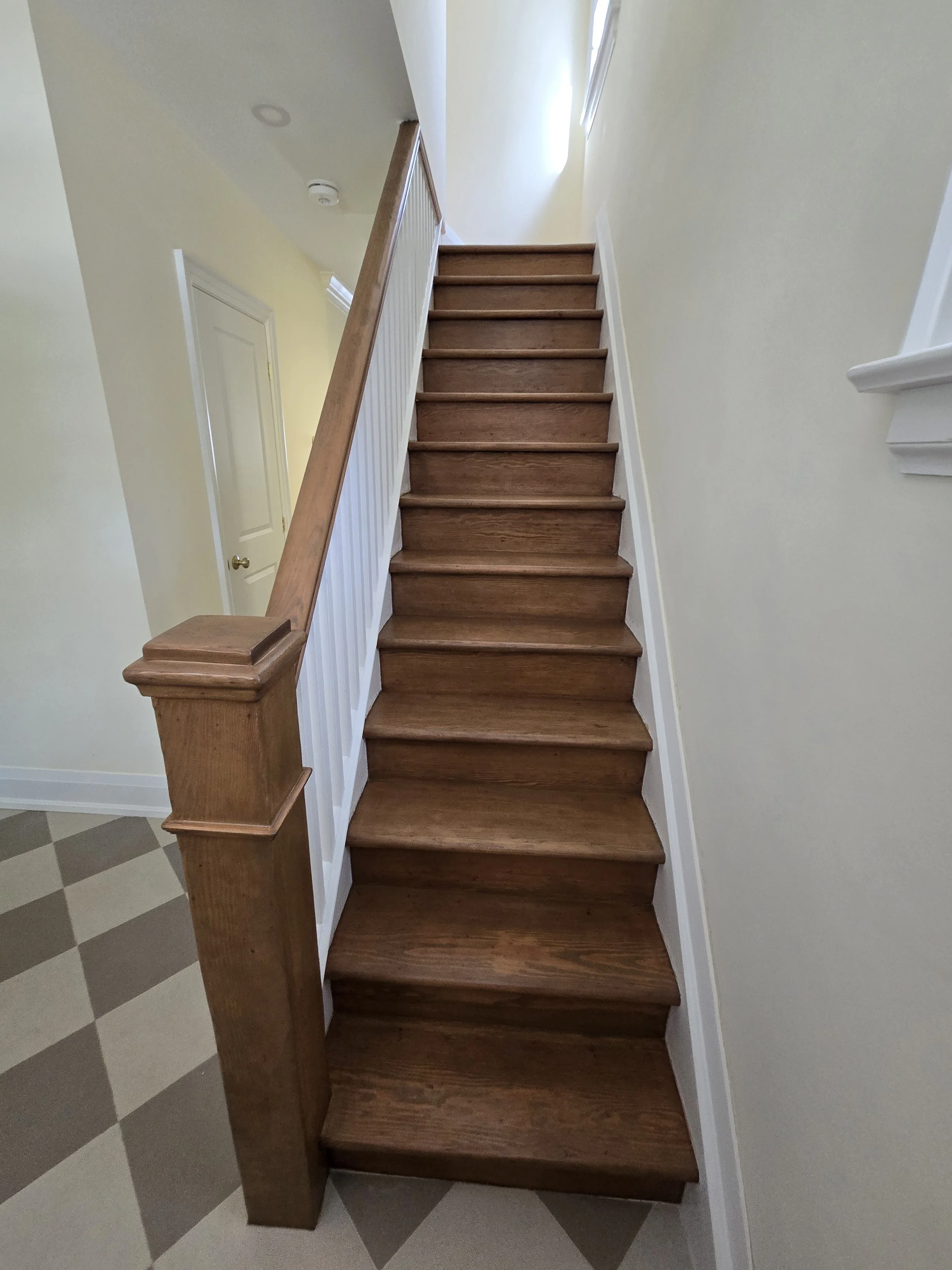 Freshly Stained Oak Stairs #TorontoPainters #HumberBayPainting #TorontoHomes #InteriorPainting #ExteriorPainting #EtobicokeBusiness #TorontoSmallBusiness #HomeRefresh #PaintPros #WestEndToronto #CraftsmanshipMatters #HousePainter #InteriorPainter #Ex