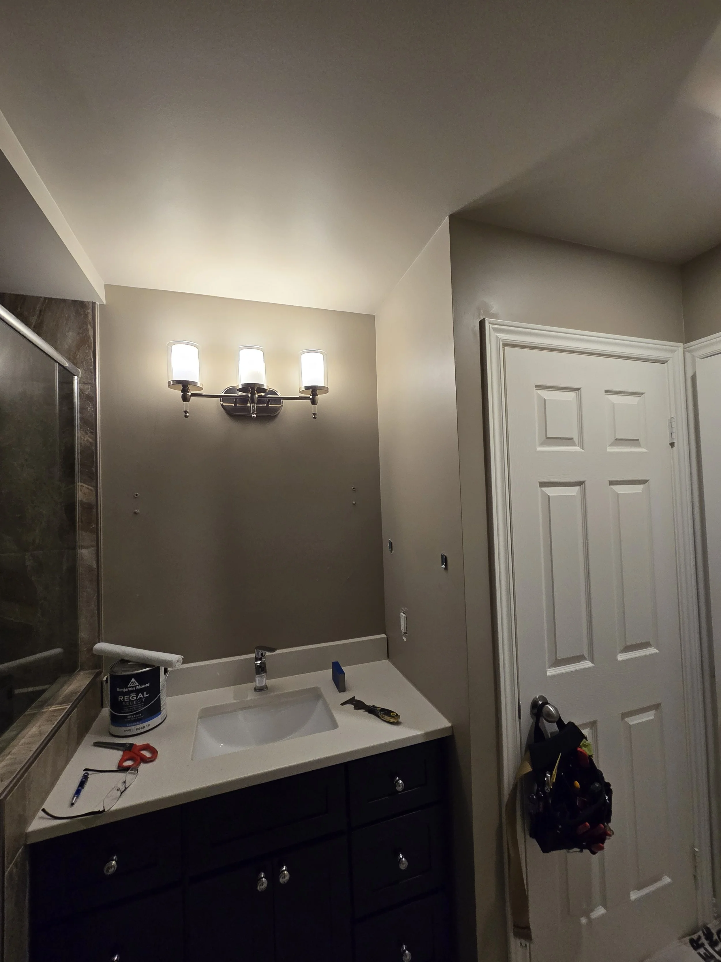 Col. Talbot Bathroom Before - Darker