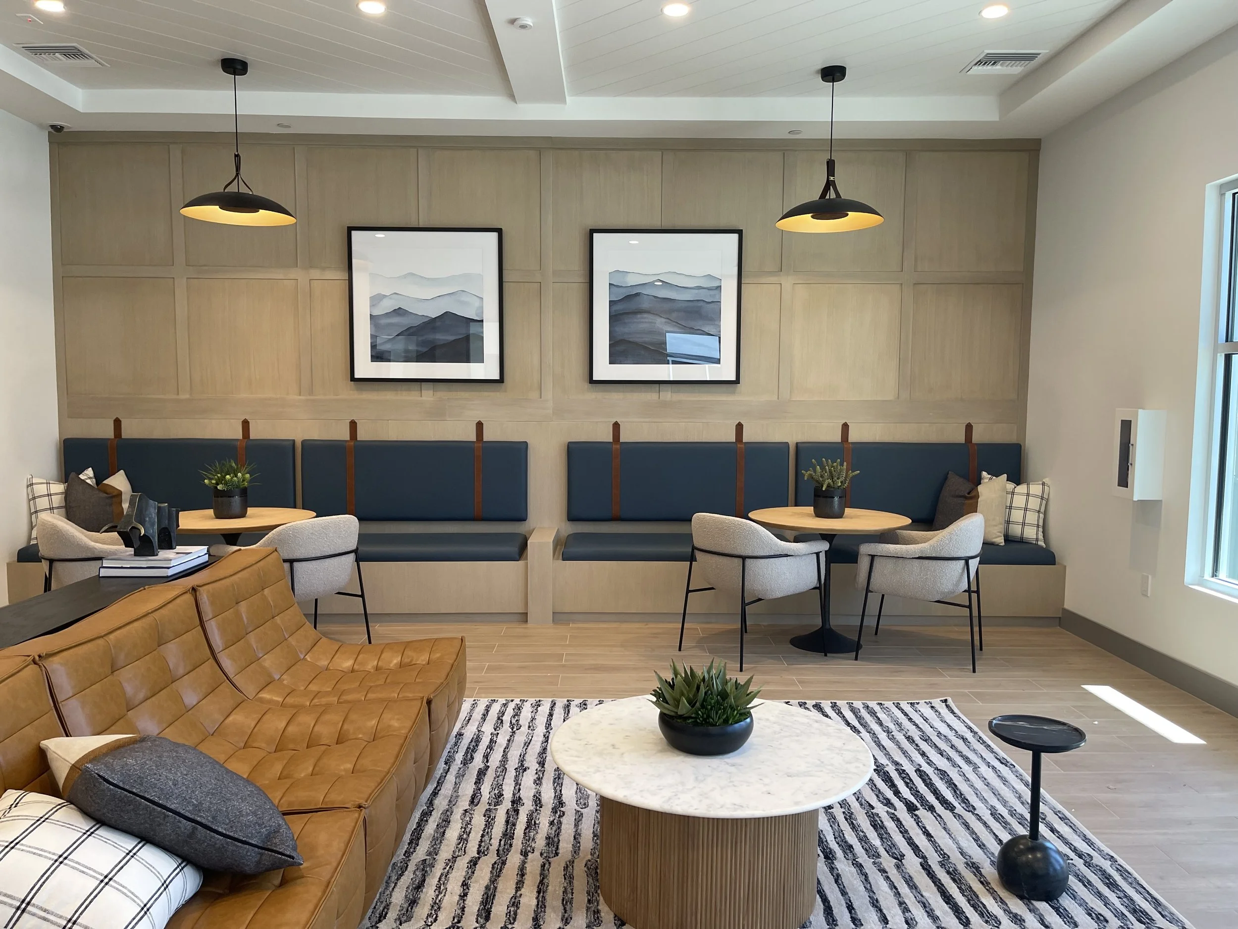 PAC STUDIO_Stirling_Multifamily_Clubhouse_Coworking Lounge