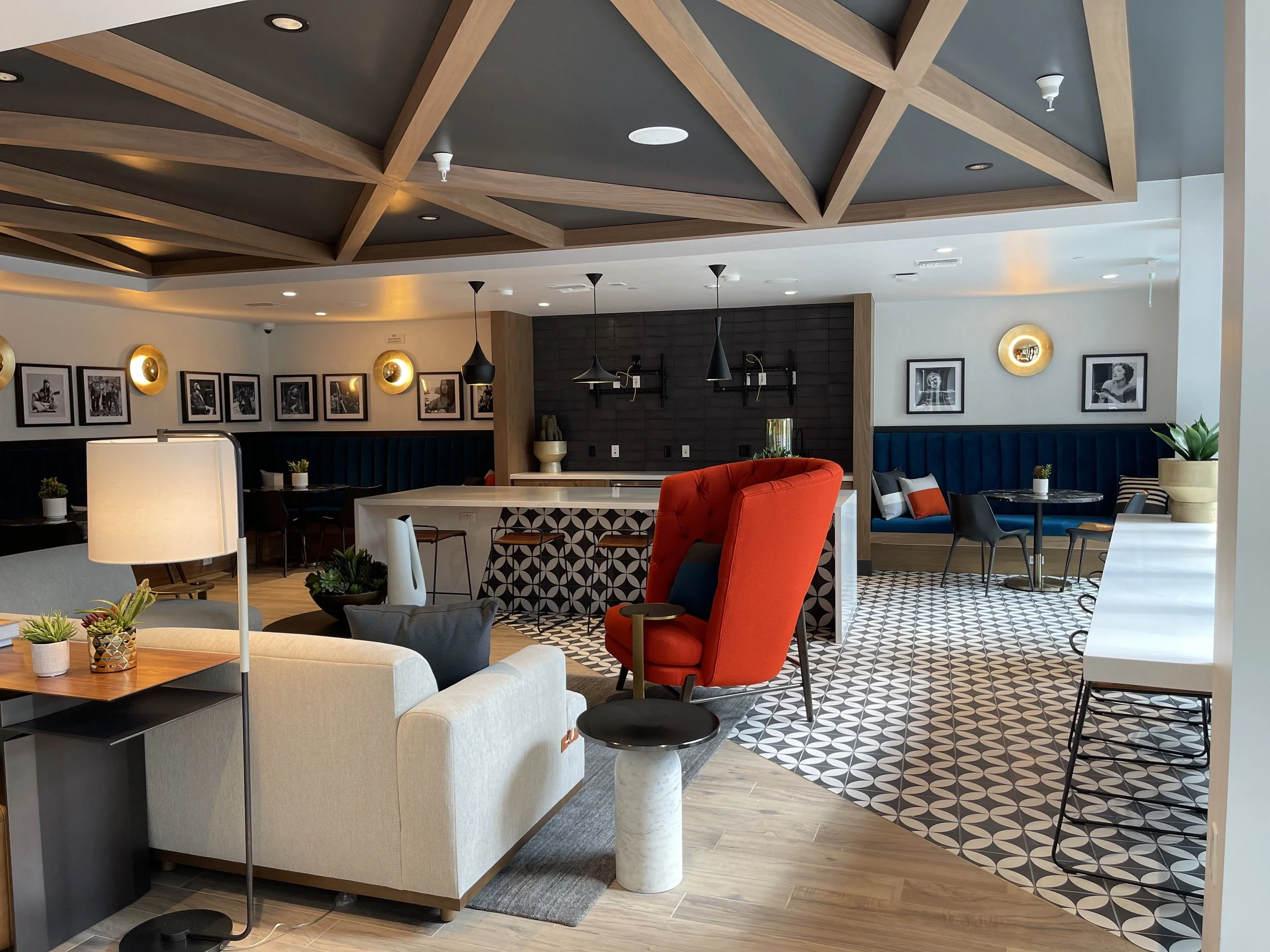 PAC STUDIO_Wallace-on-Sunset-Luxury Apartments-Amenities_Clubroom 01
