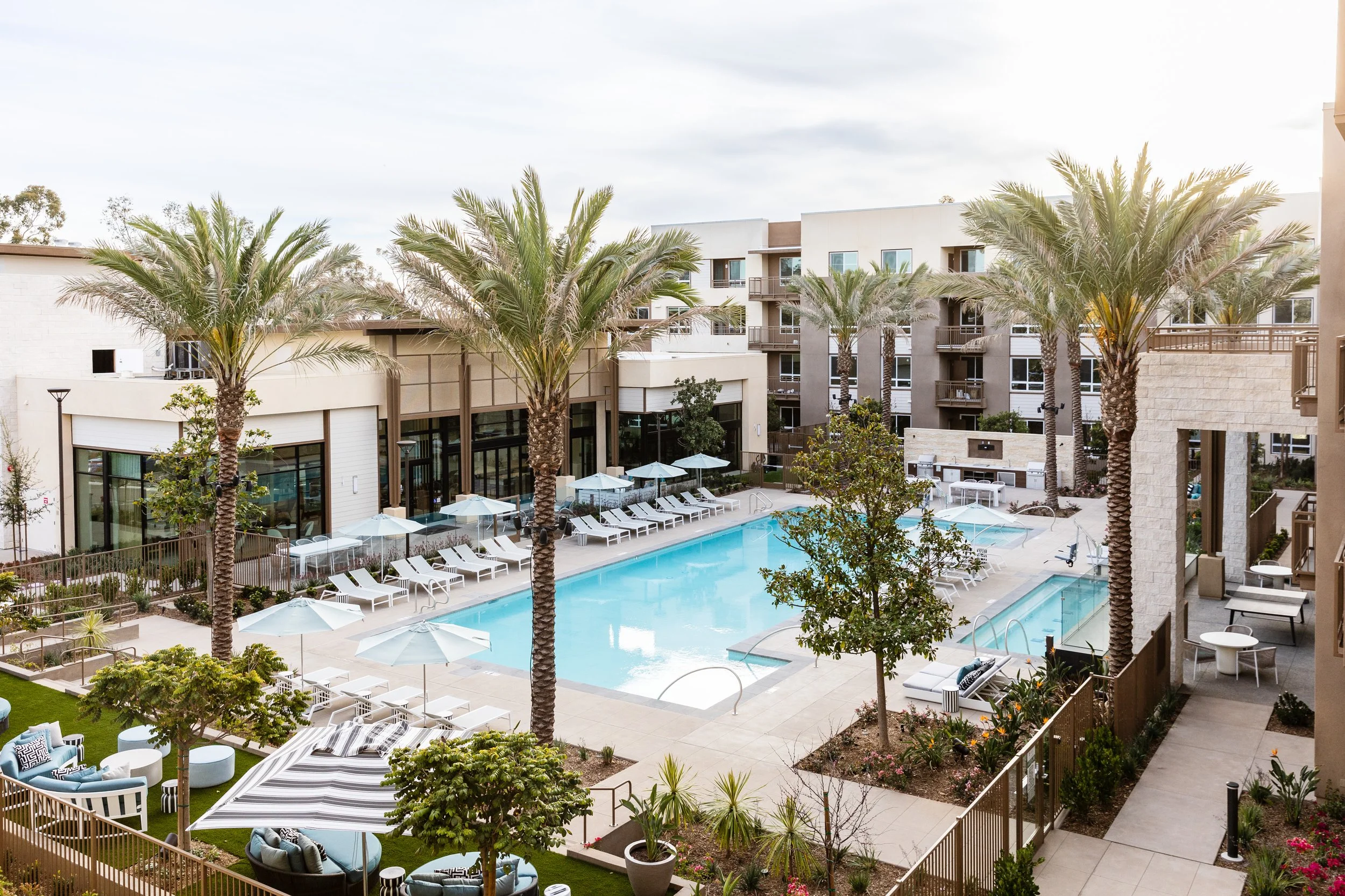 PAC STUDIO_The Hub_Multifamily_Pool Deck