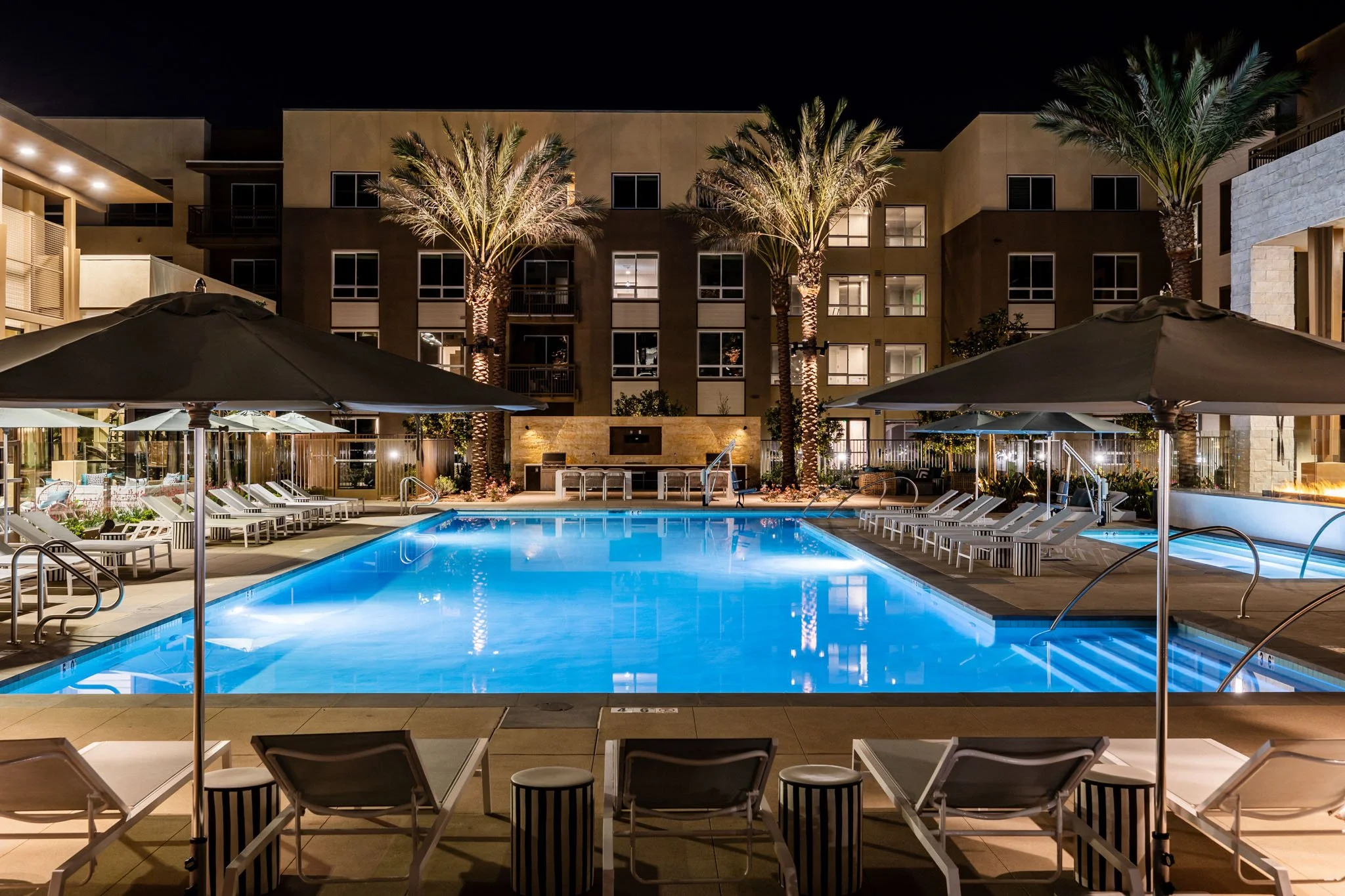 PAC STUDIO_Night_The Hub_Pool_01